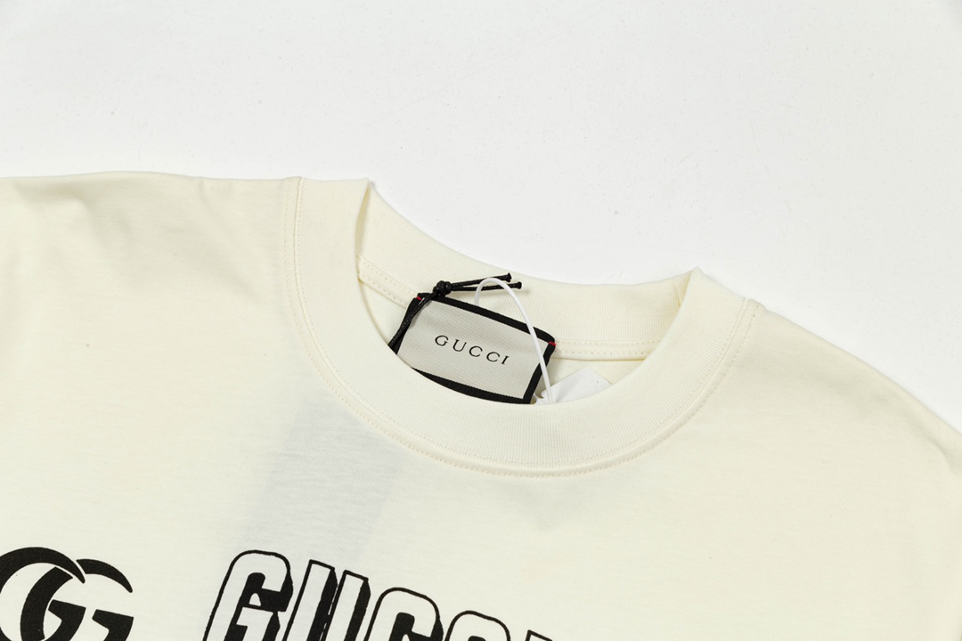 Gucci clothing-86