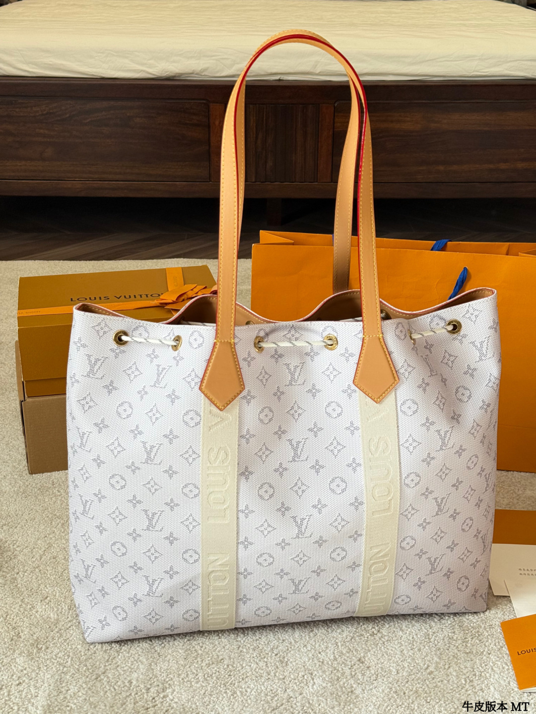 Louis Vuitton bag-177