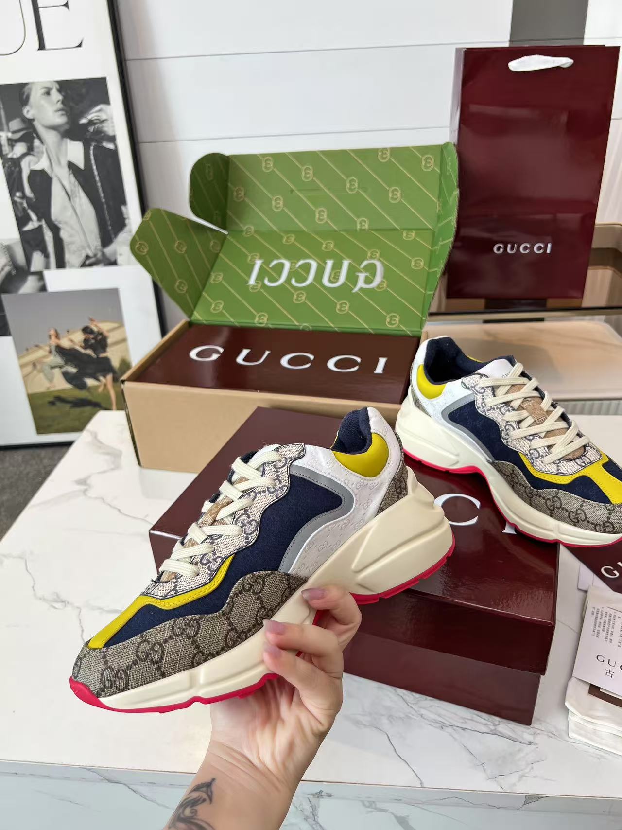 Gucci Sneakers-70