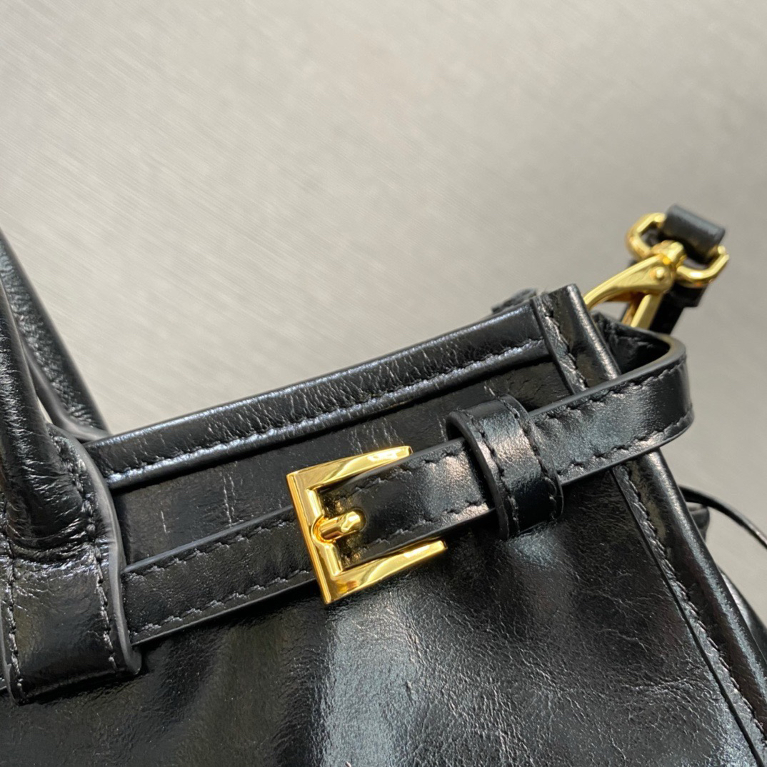 Prada bag-91
