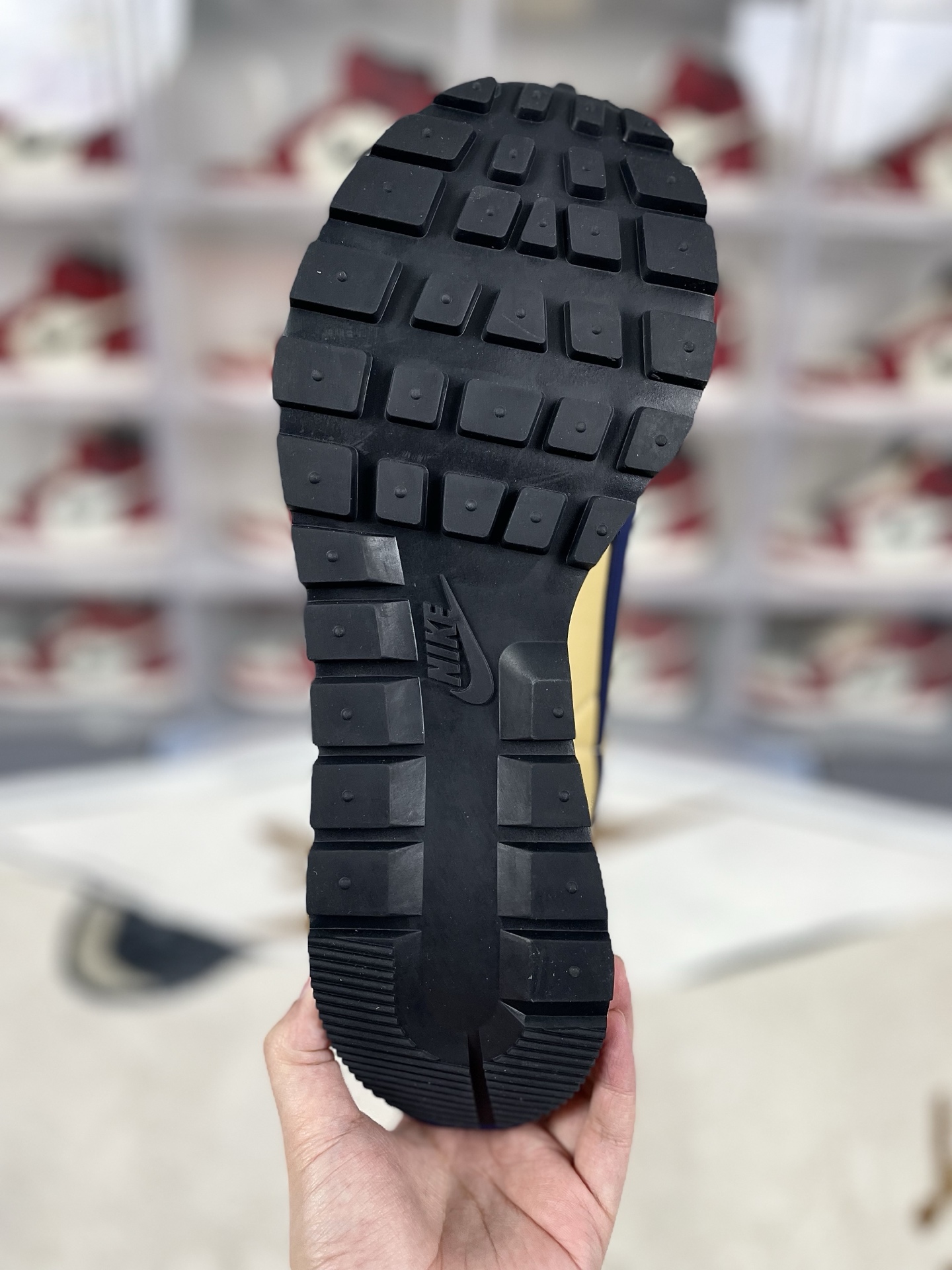 Nike Sneakers-331