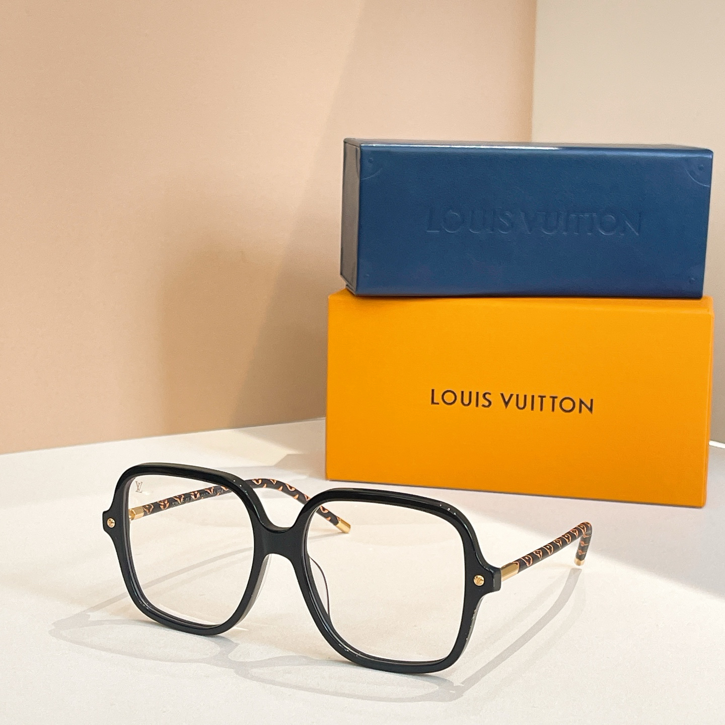 LV glasses-73