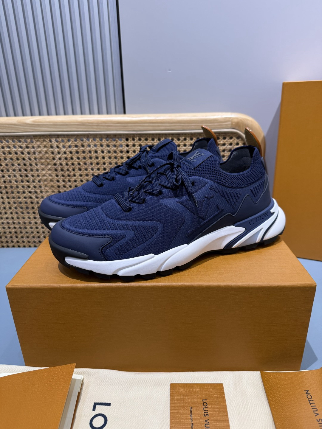 Lv Sneakers-192