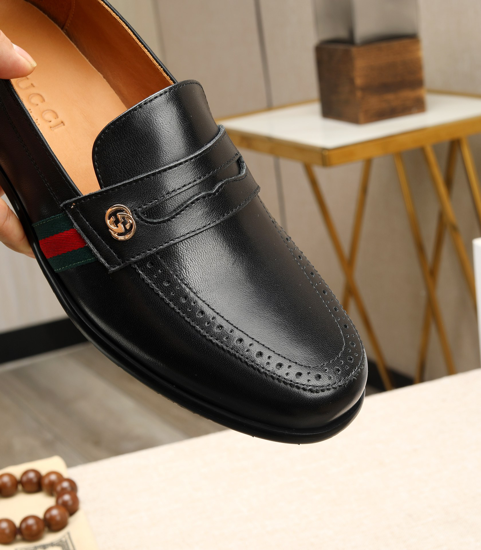 Gucci men's leather shoes-112
