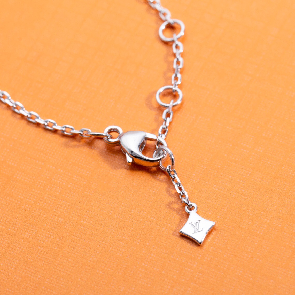 LV Bracelet-8