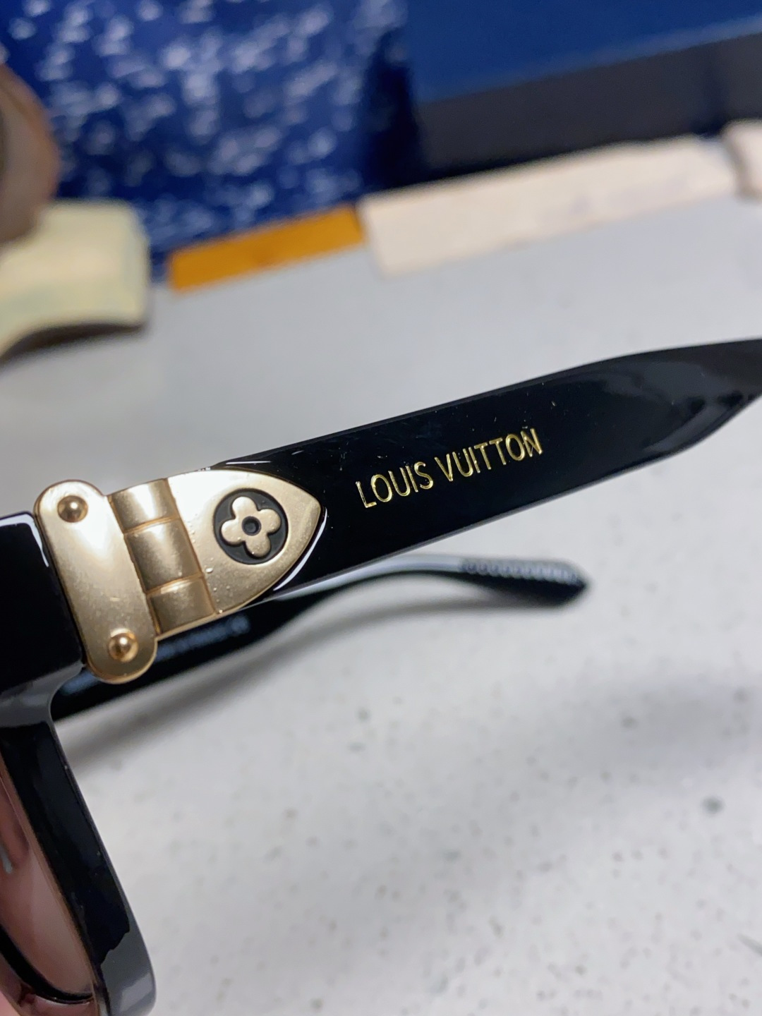LV glasses-55