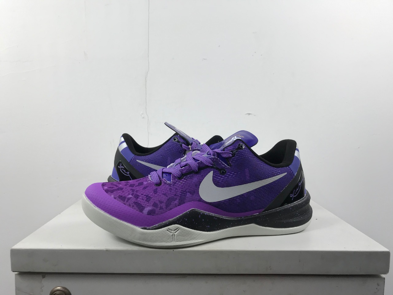 Nike Sneakers-335