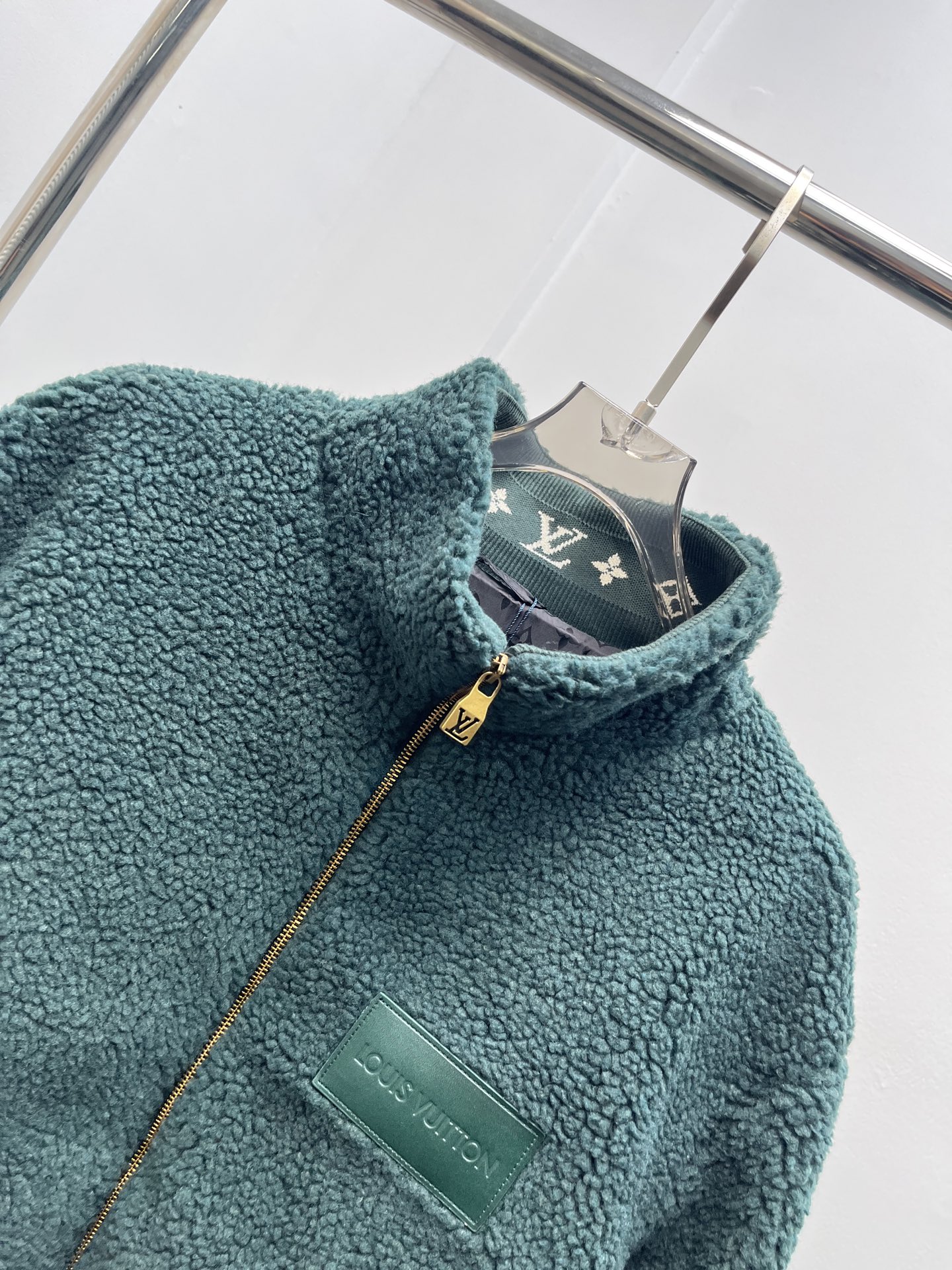 LV Clothing-350
