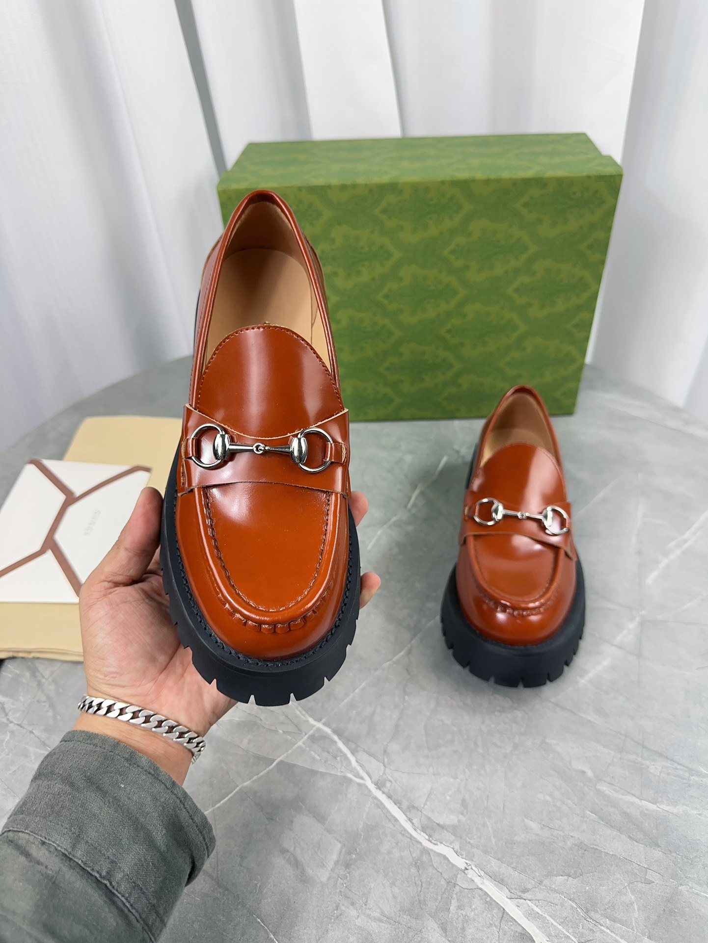 Gucci women's leather shoes-104
