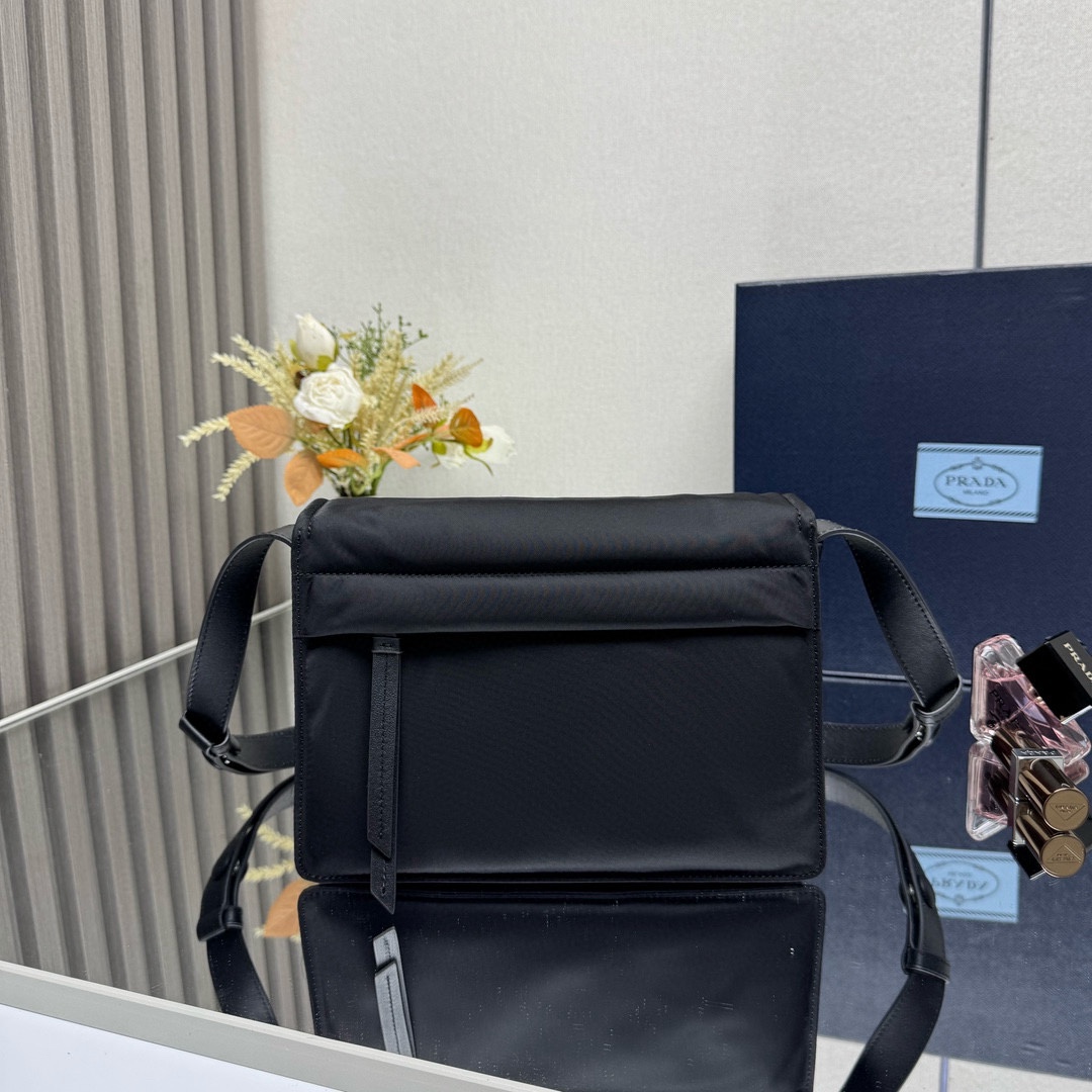 Prada bag-102