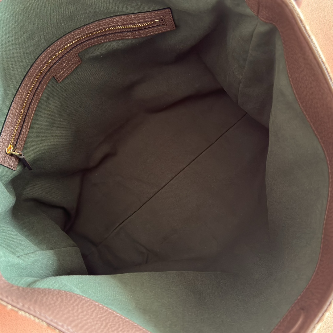 Gucci new bag-212