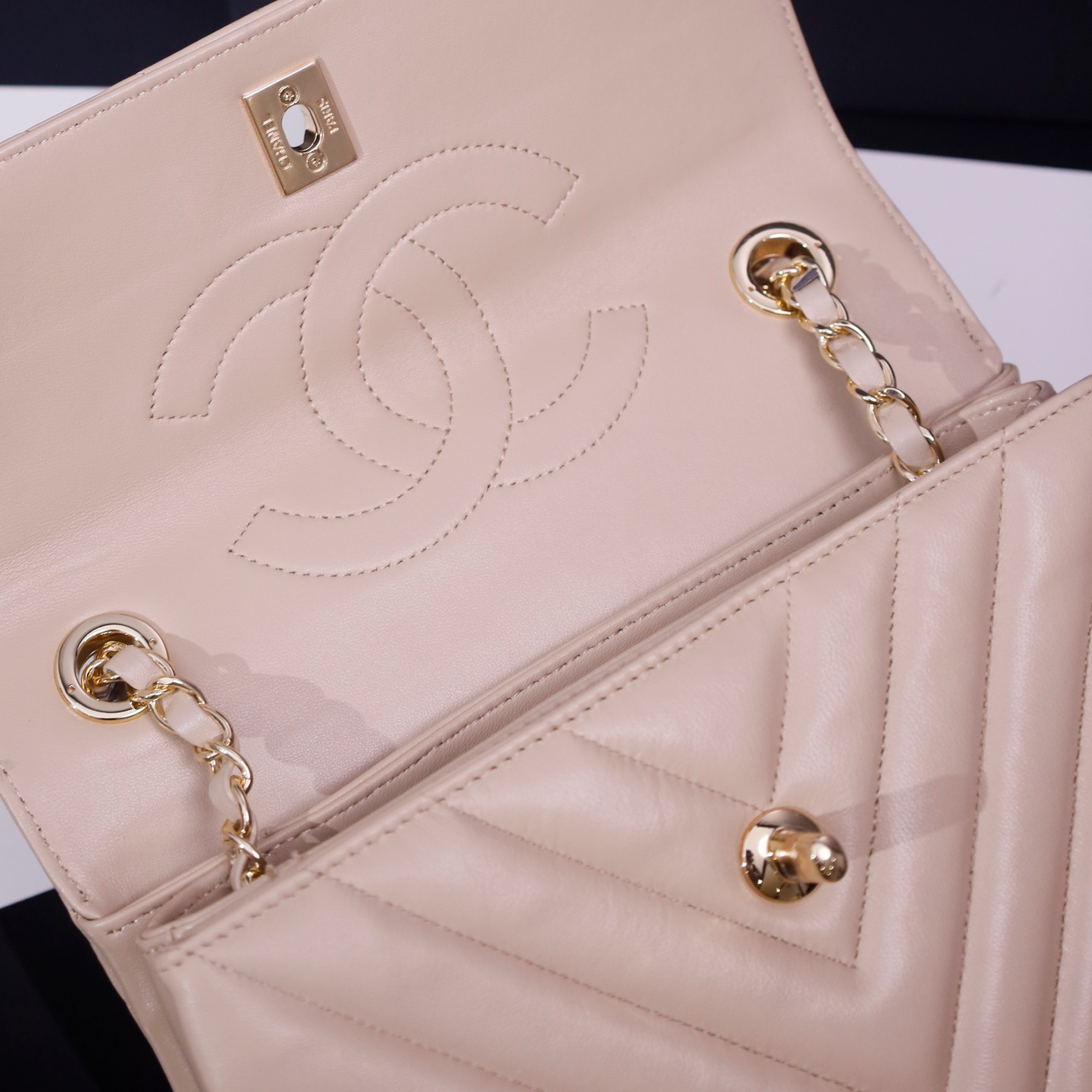 Chanel bag-60