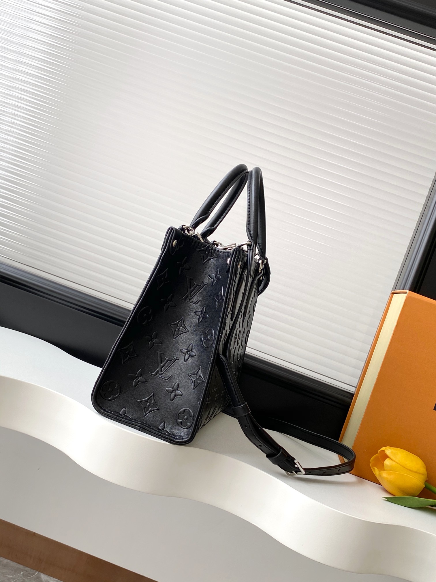 Louis Vuitton bag-207