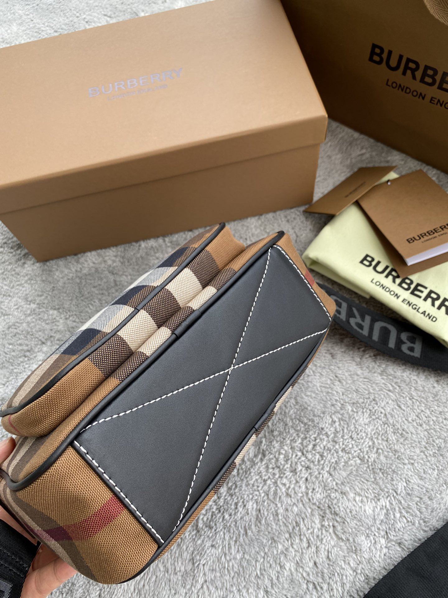 Burberry bag-96
