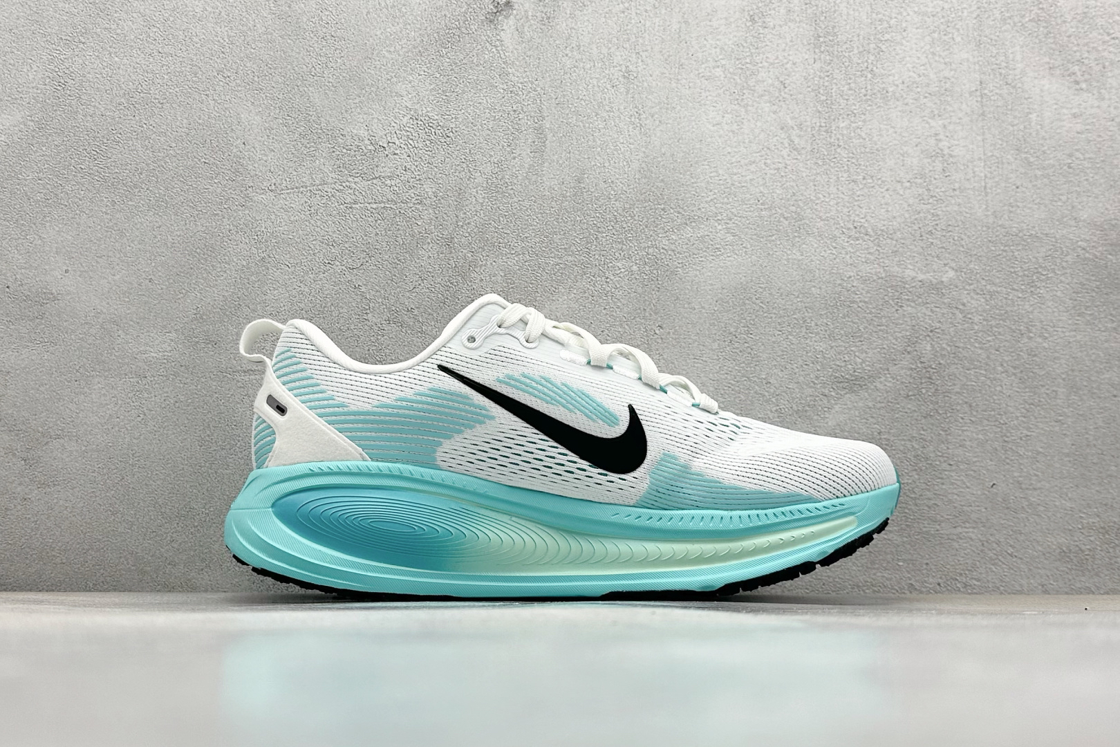 Nike Sneakers-168