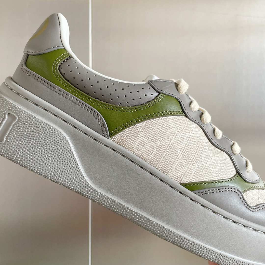 Gucci Sneakers-166