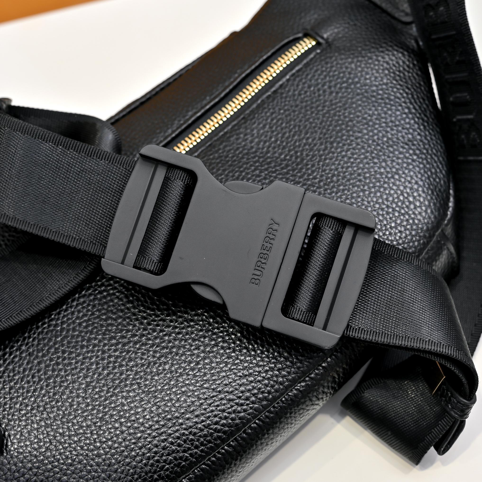 Burberry bag-16