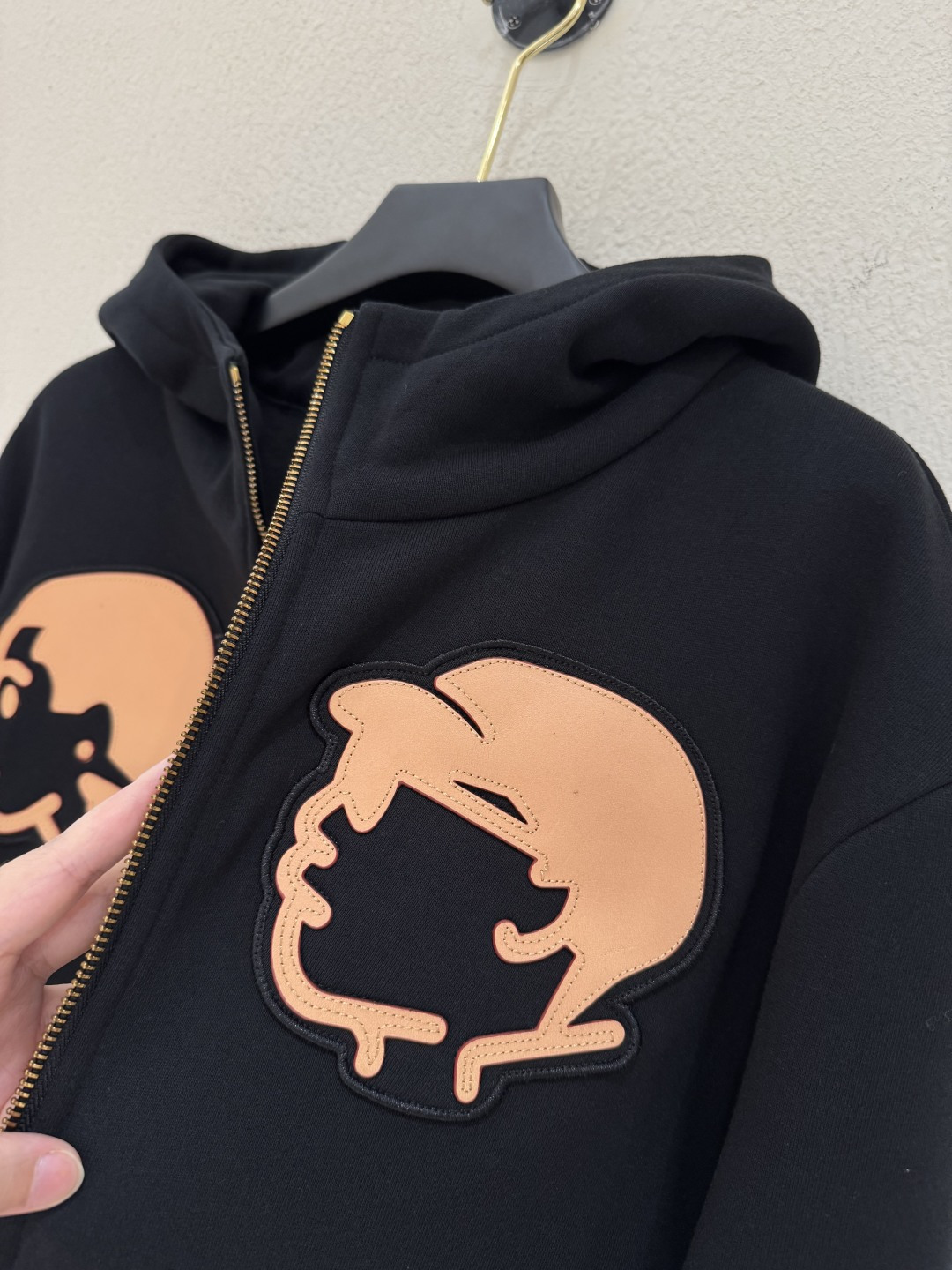 LV Clothing-348