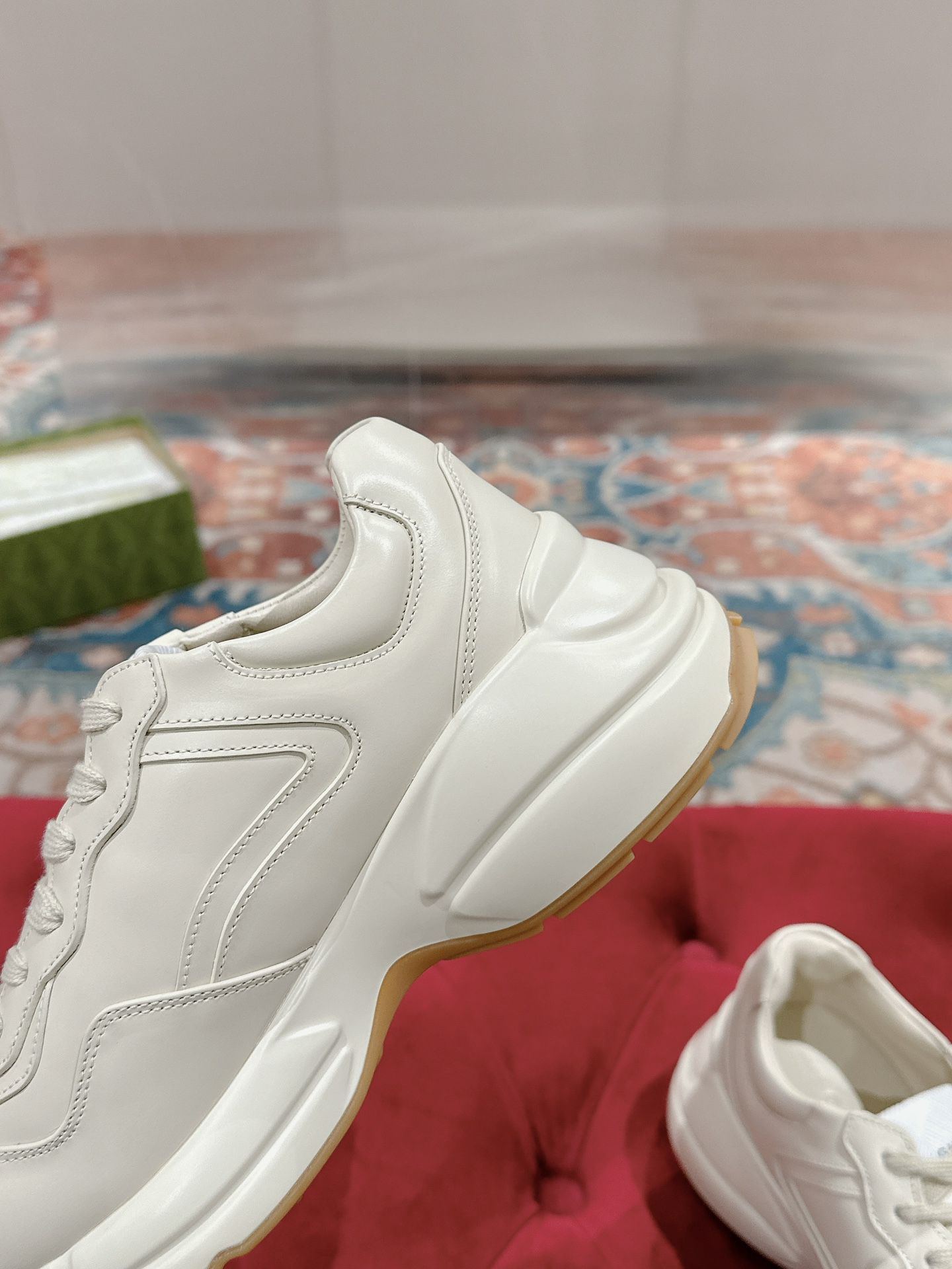 Gucci Sneakers-211