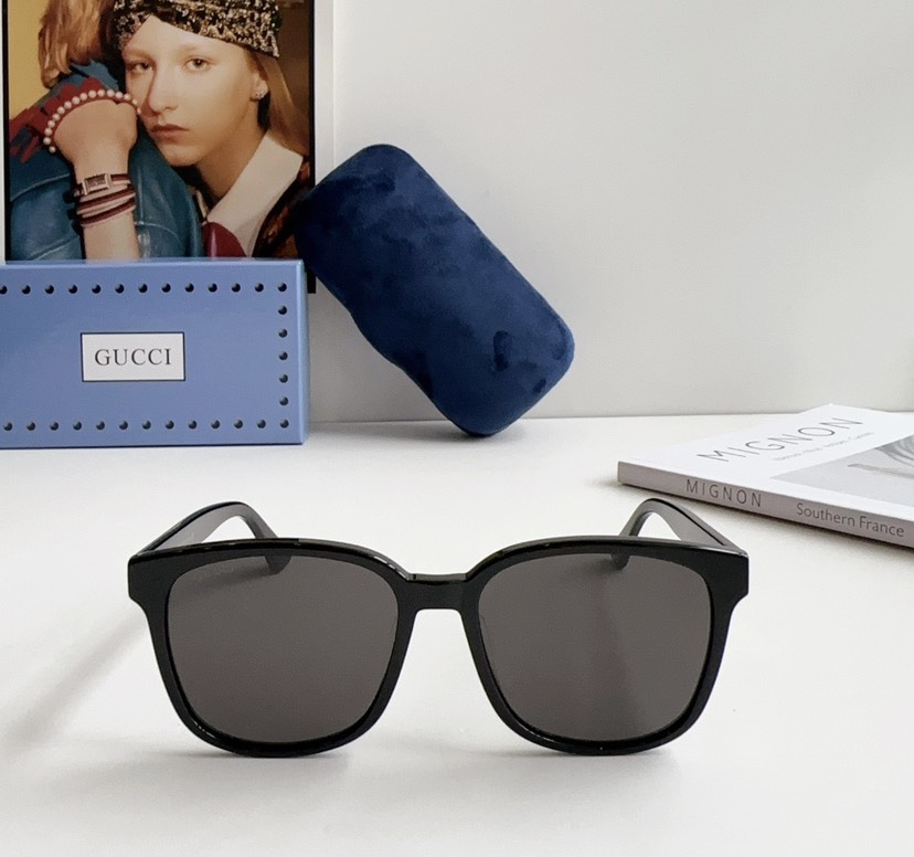 Gucci glasses-30