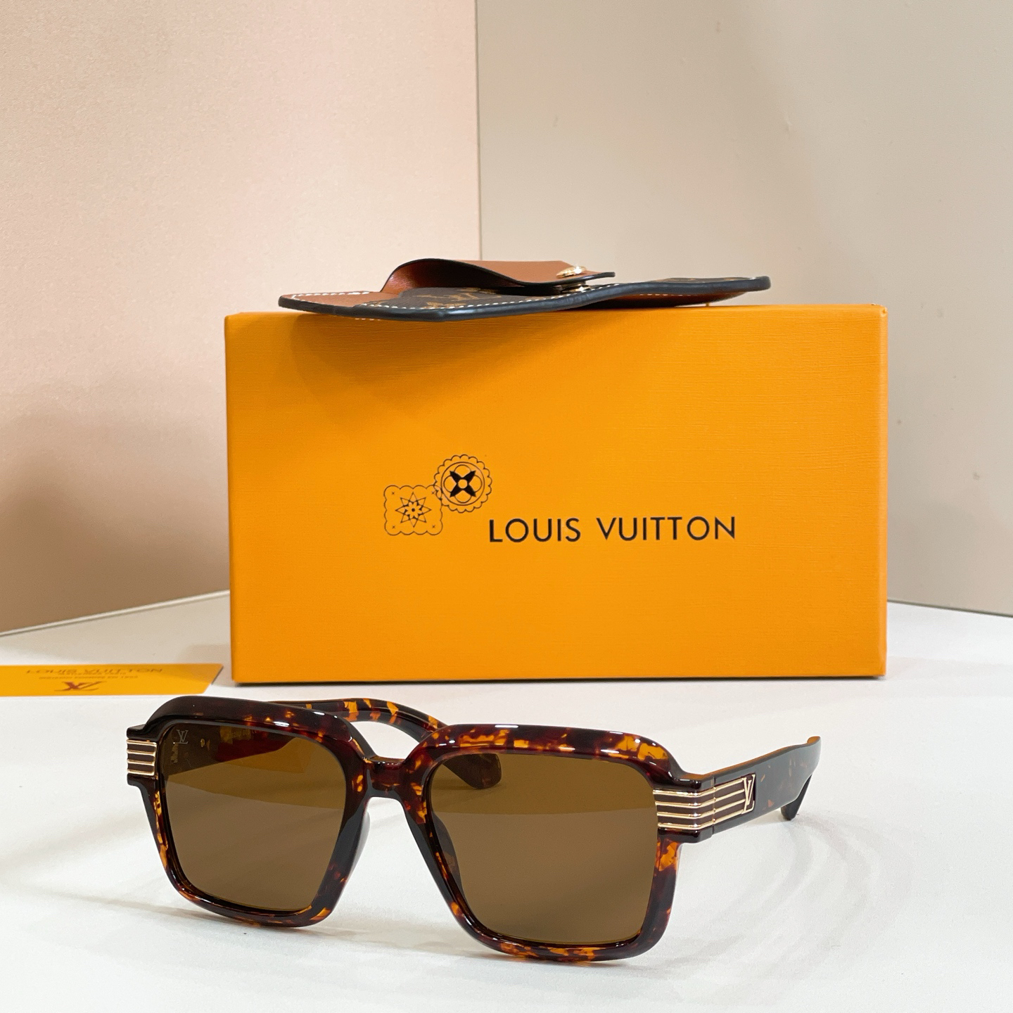 LV glasses-66