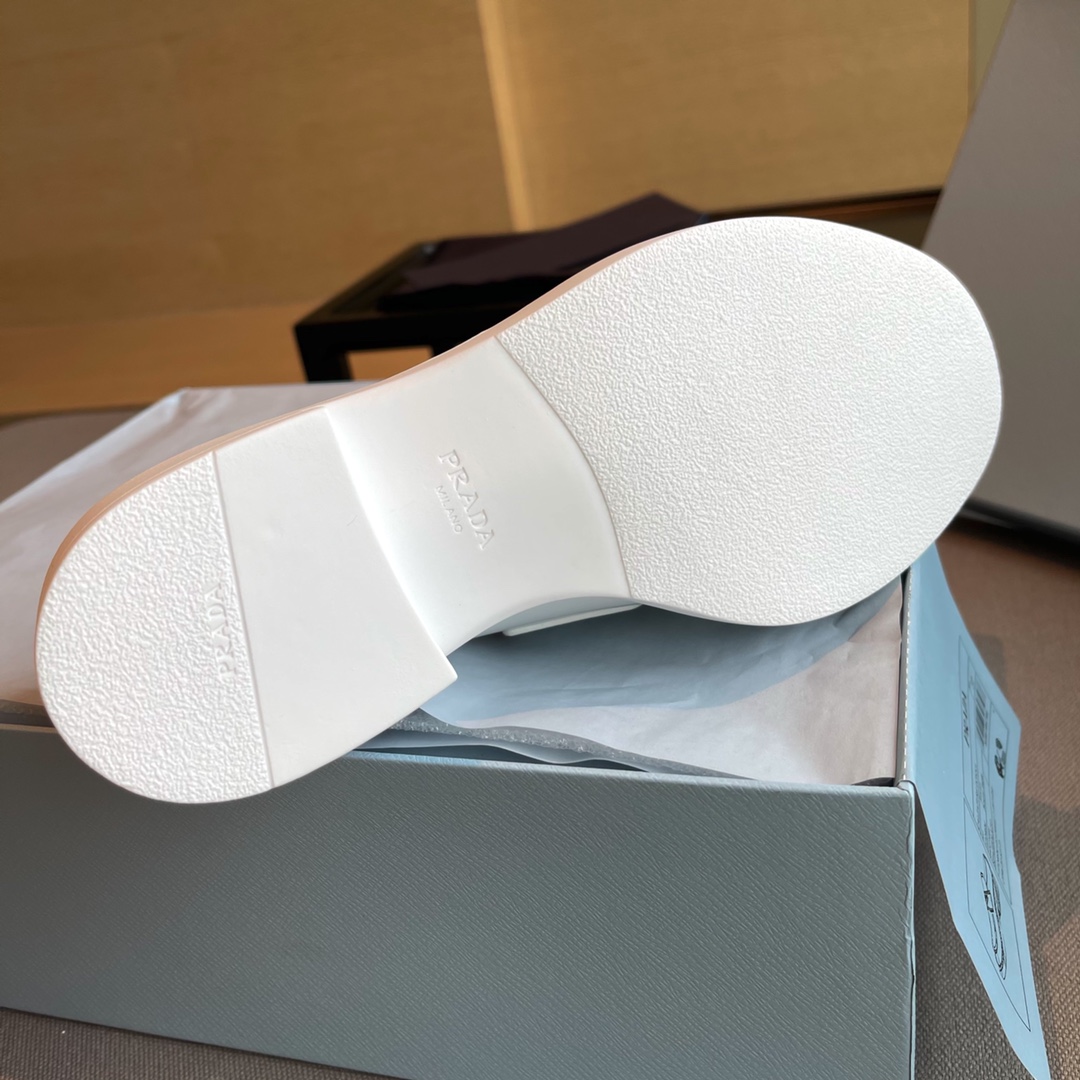 Prada women's leather shoes-38