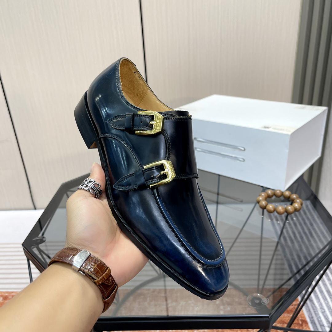 LV men's leather shoes-53