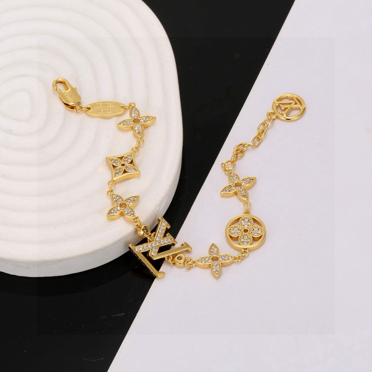 LV Bracelet-54