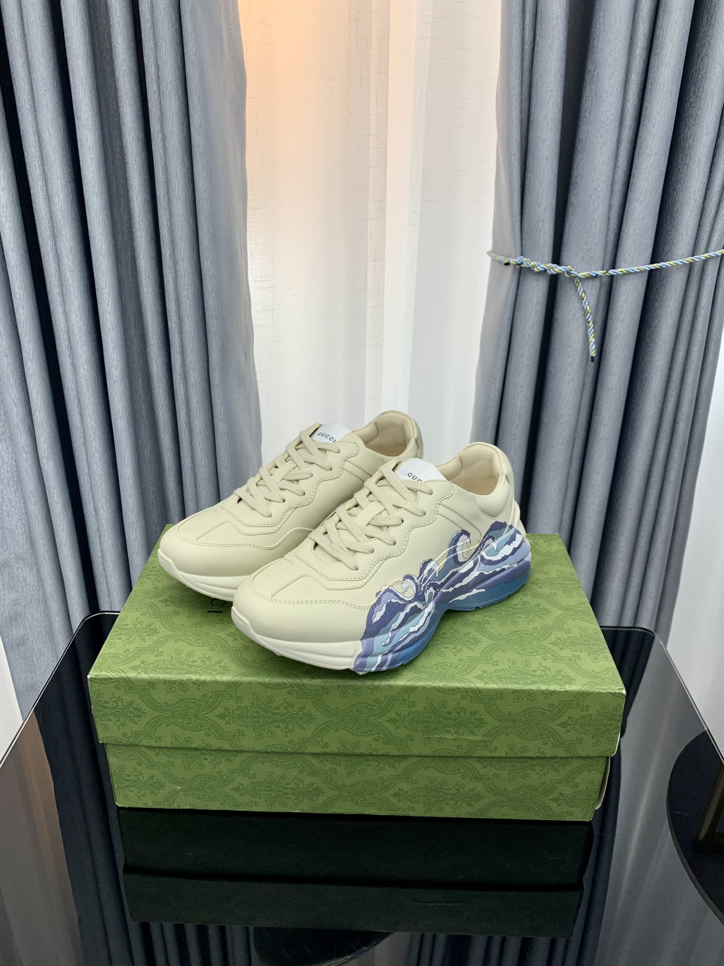 Gucci Sneakers-221