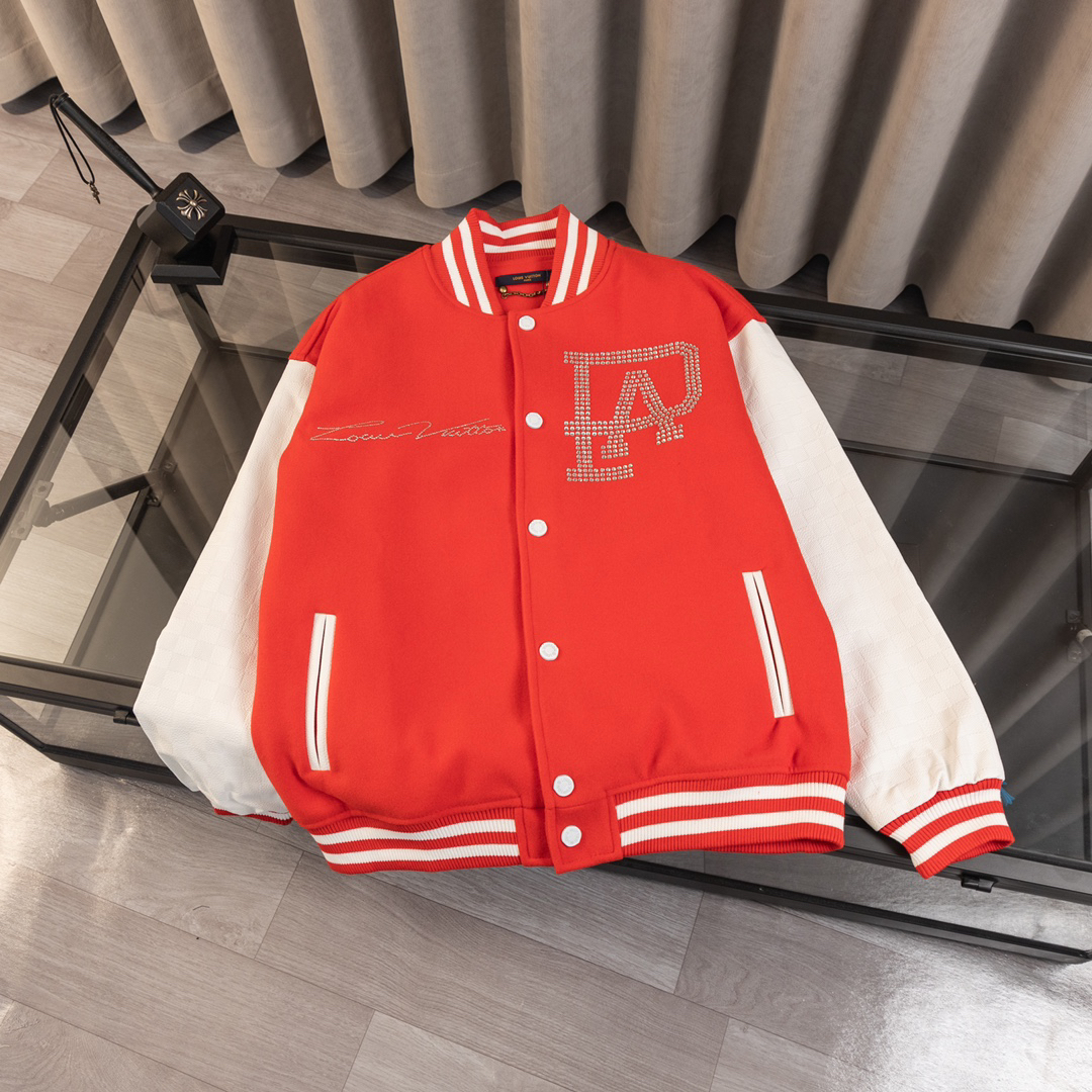 LV Clothing-317