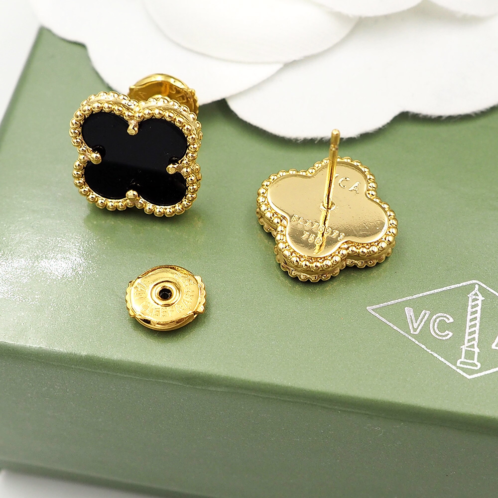 Van Cleef & Arpels earring-57
