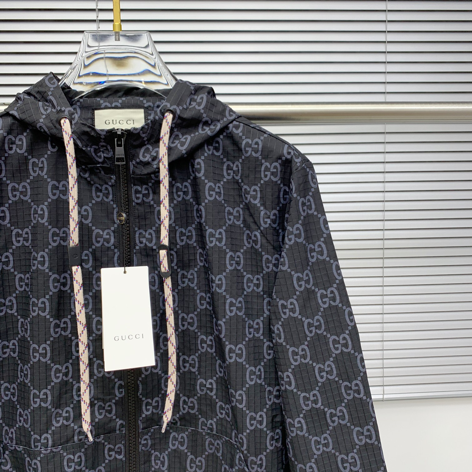 Gucci Clothing-345