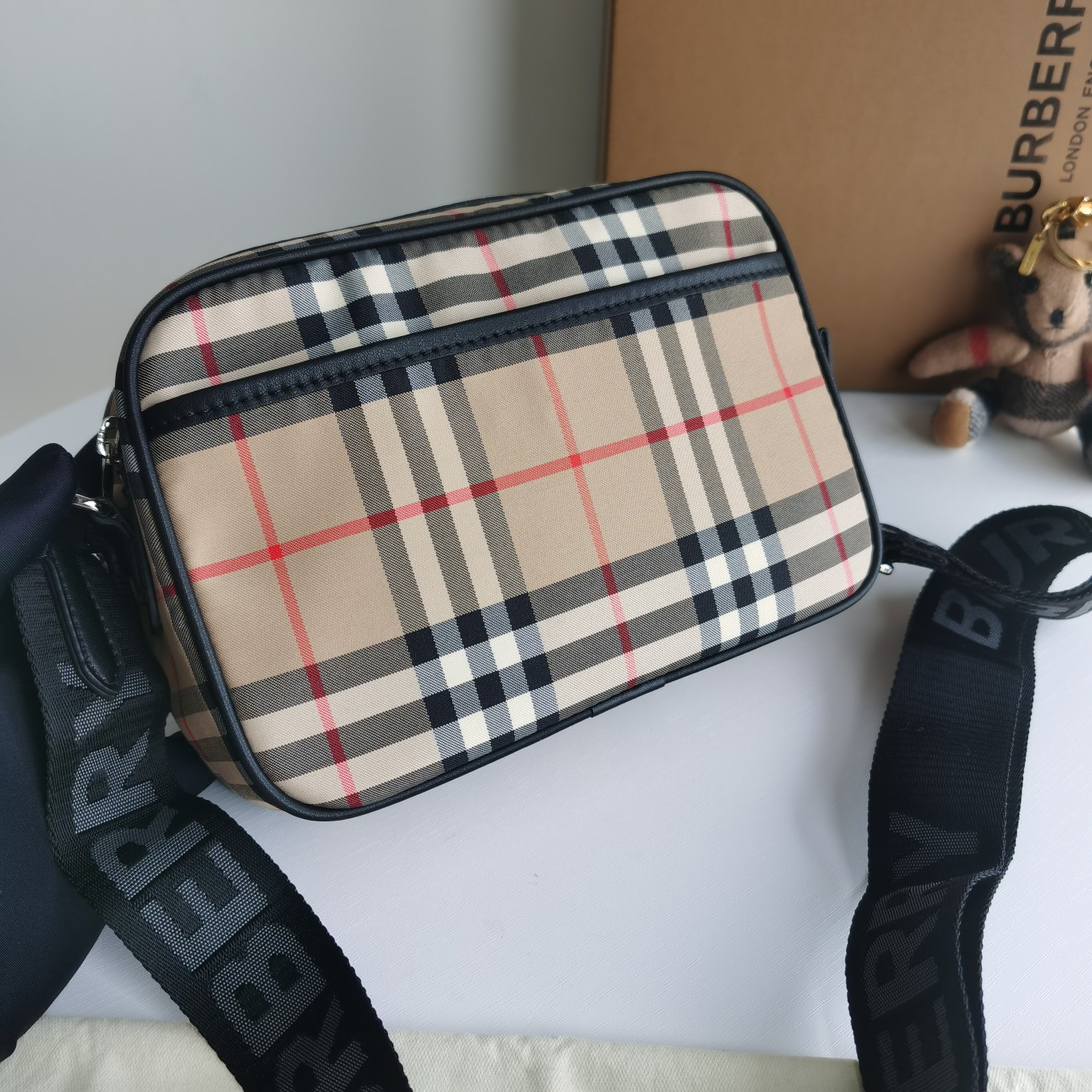 Burberry bag-102