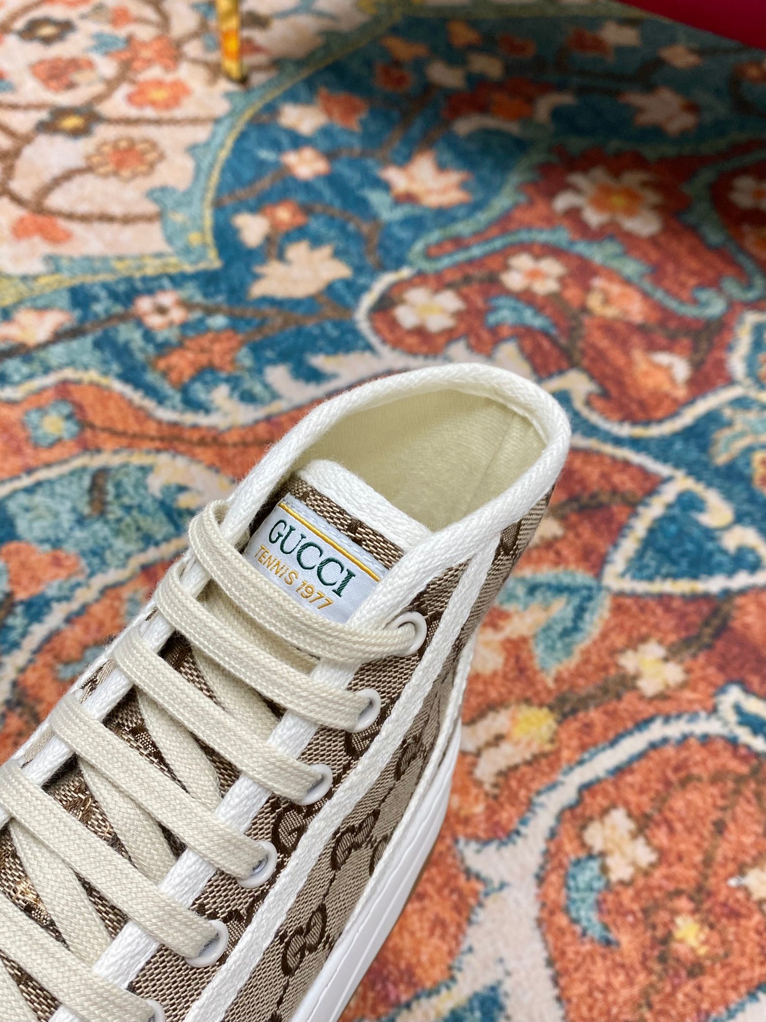 Gucci Sneakers-150