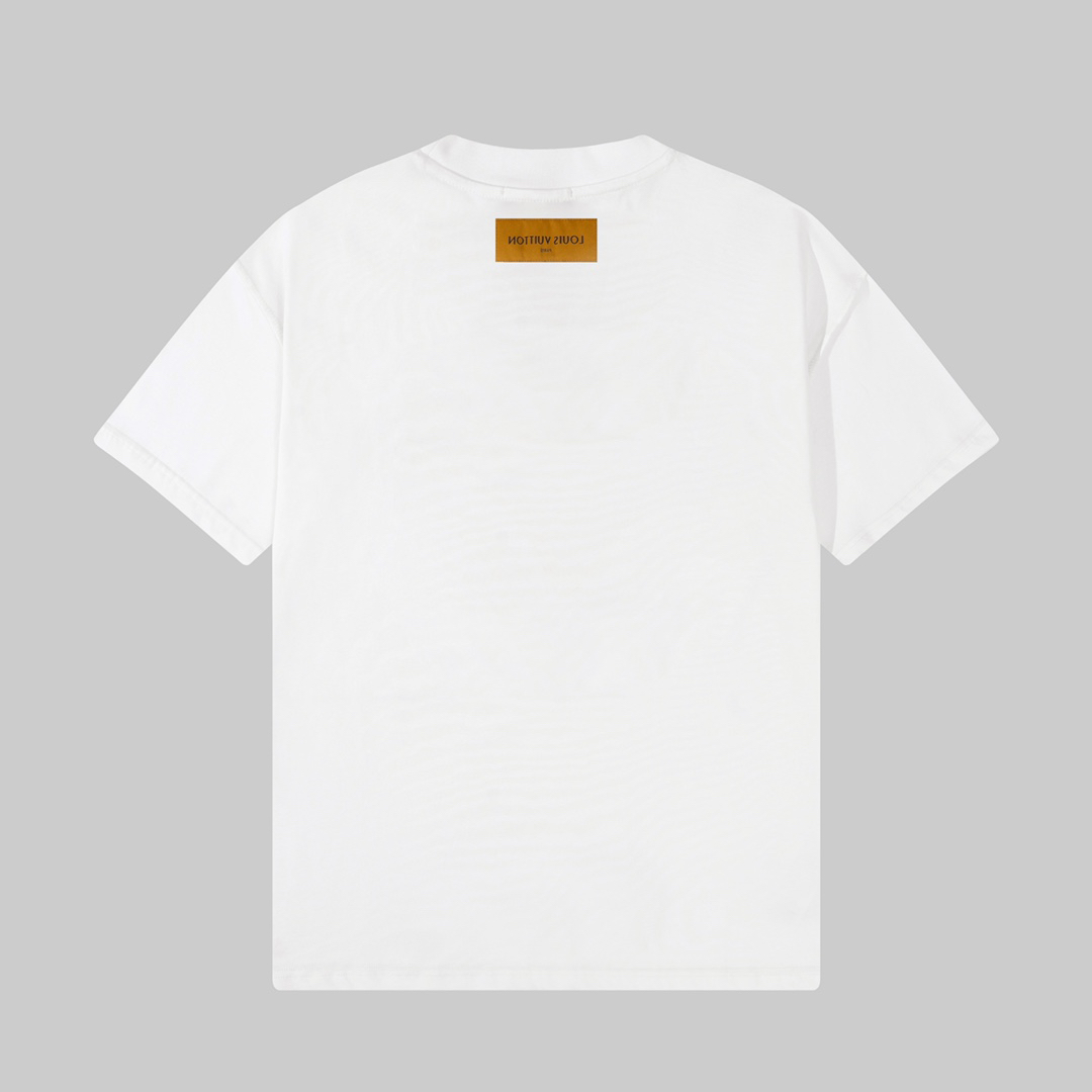 LV clothing-137