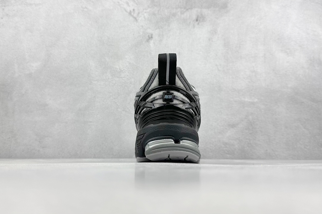 New Balance Sneakers-95