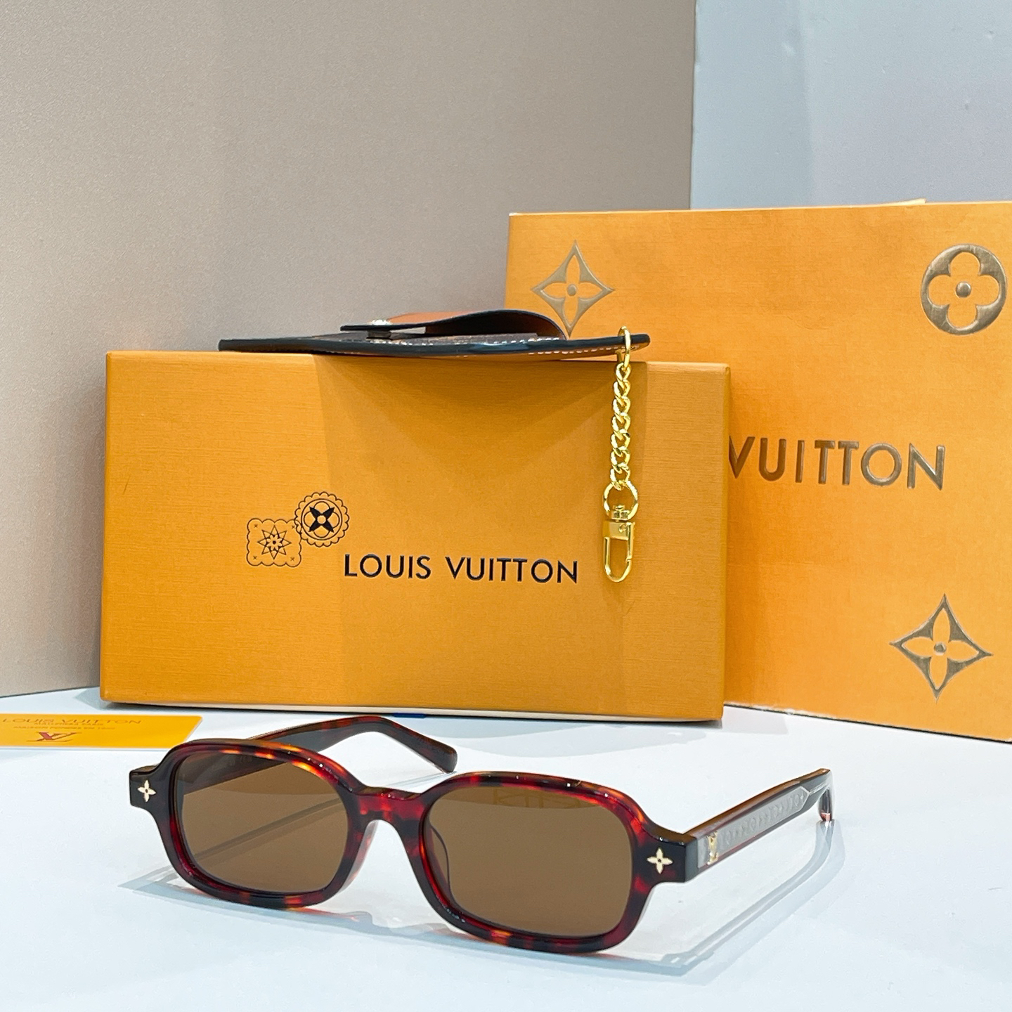 LV glasses-15
