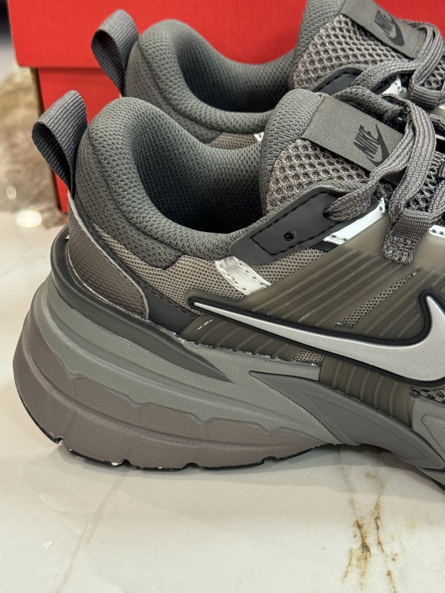 Nike Sneakers-247