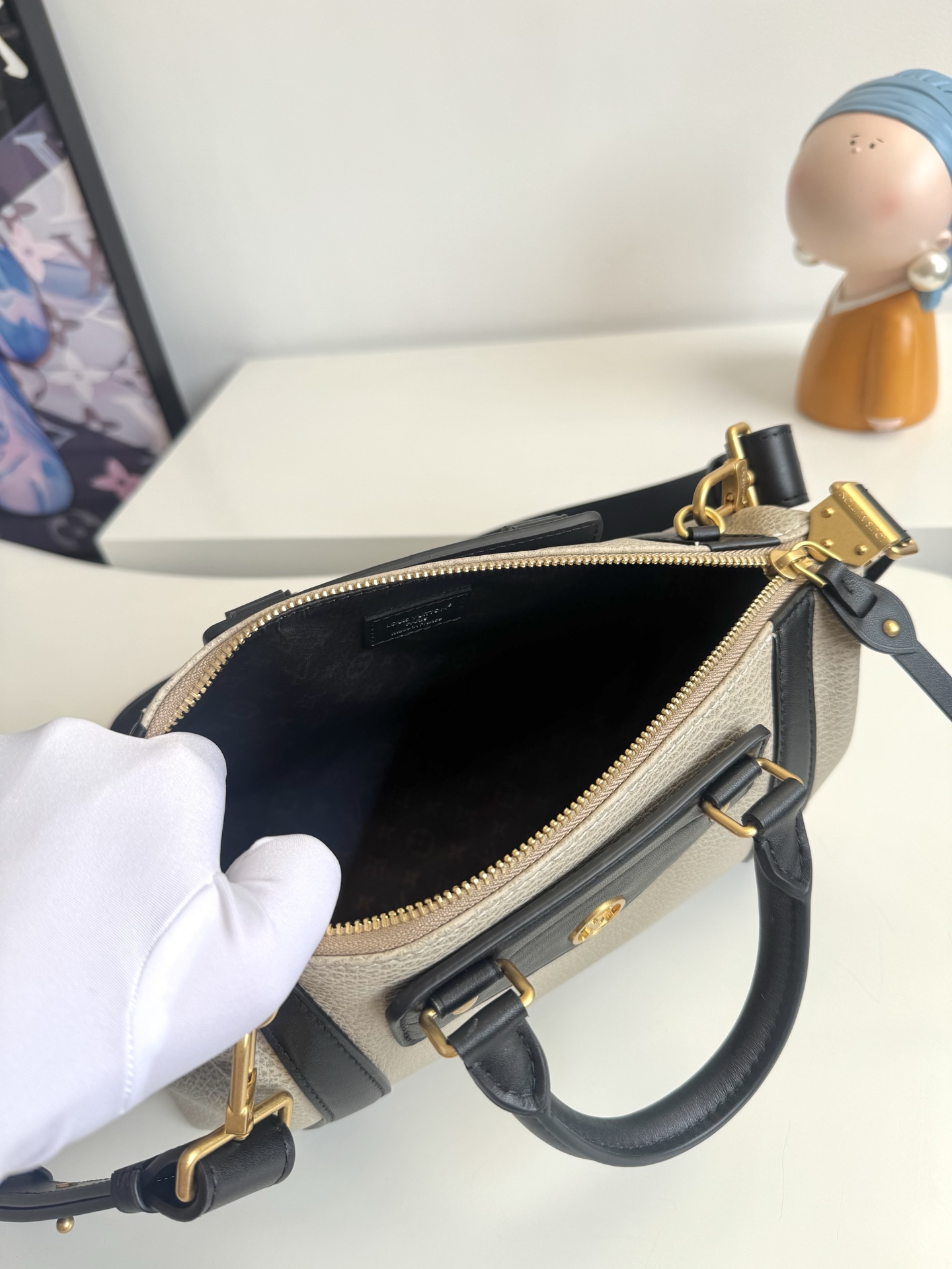 Louis Vuitton bag-201