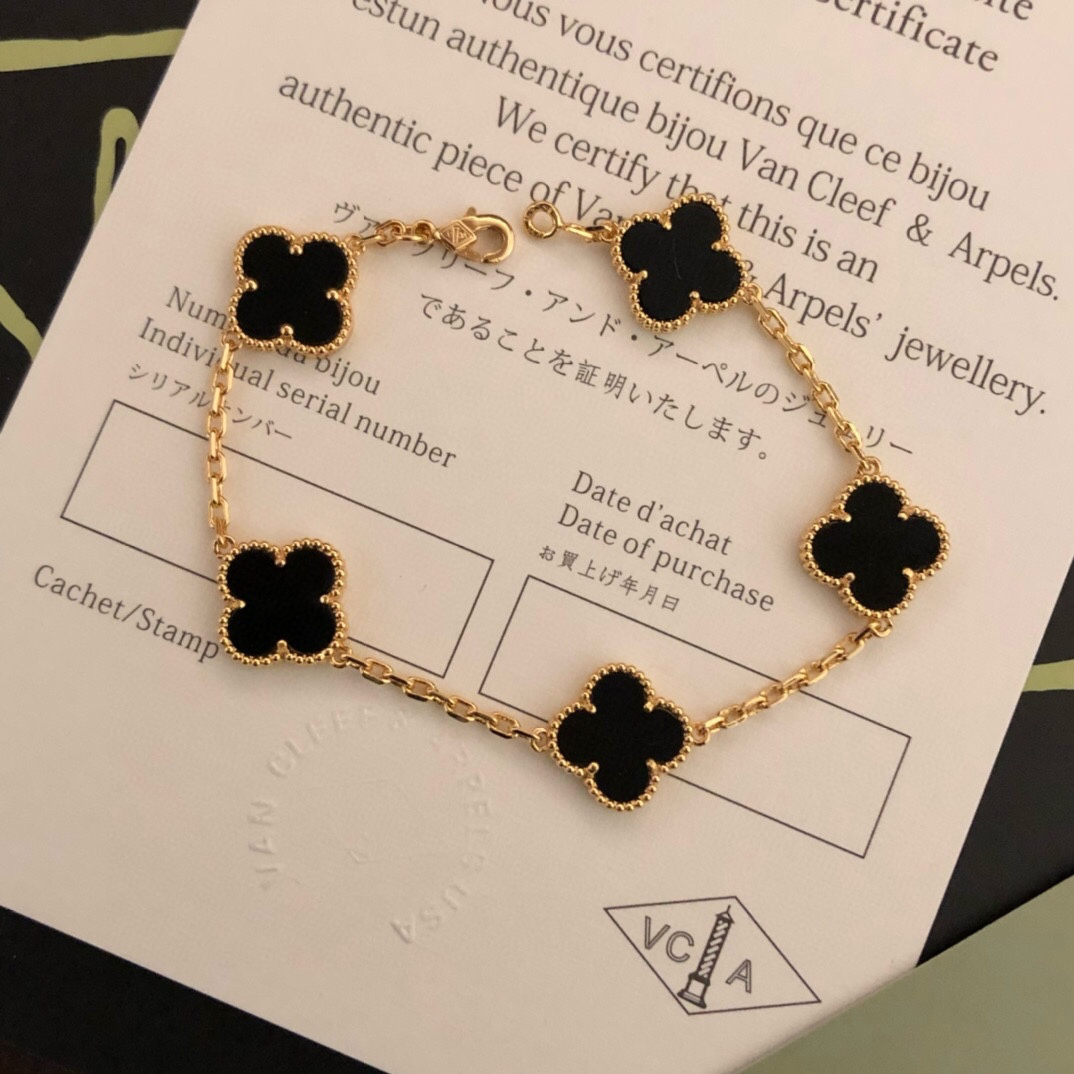 Van Cleef & Arpels Bracelet-26