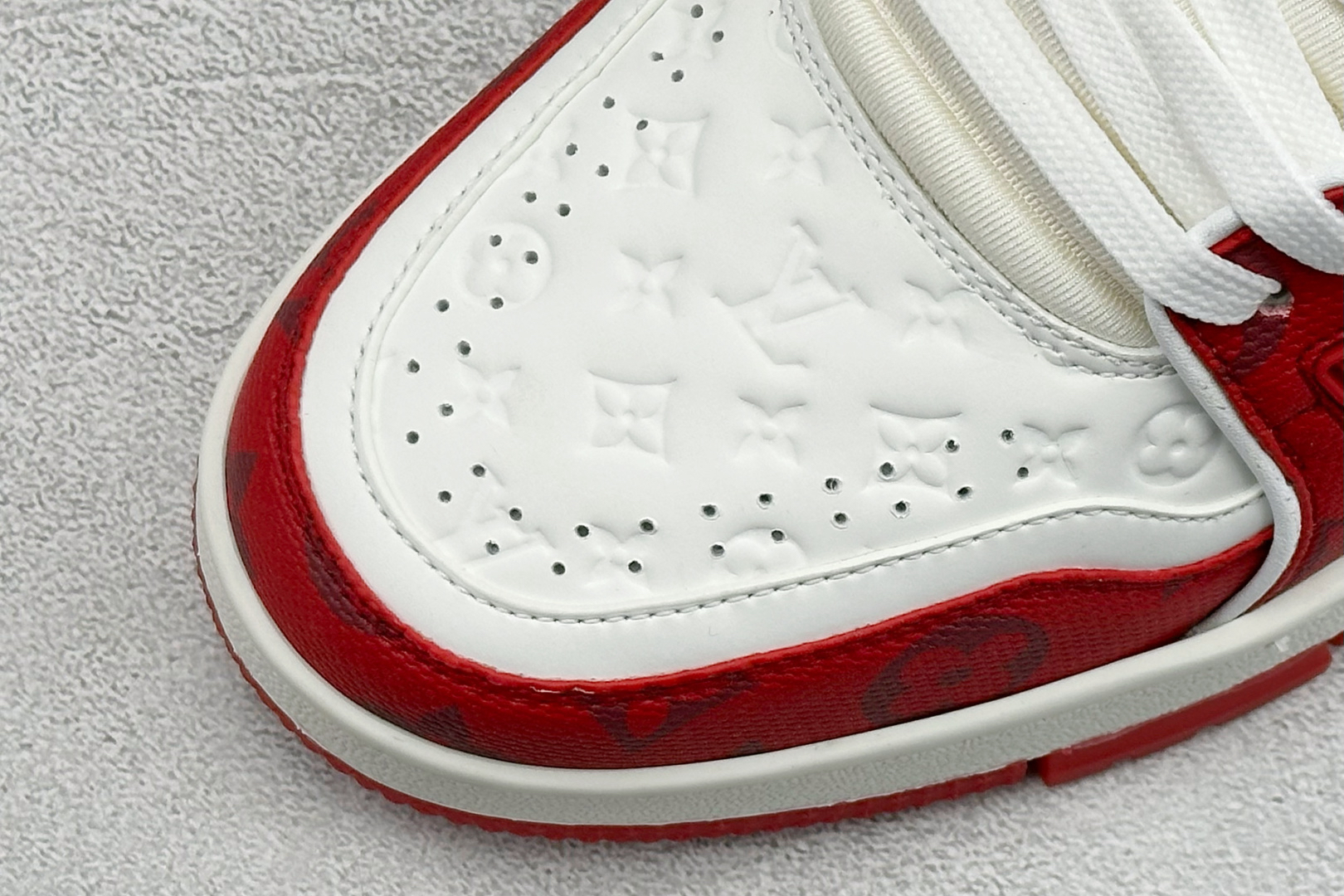 Lv Sneakers-251