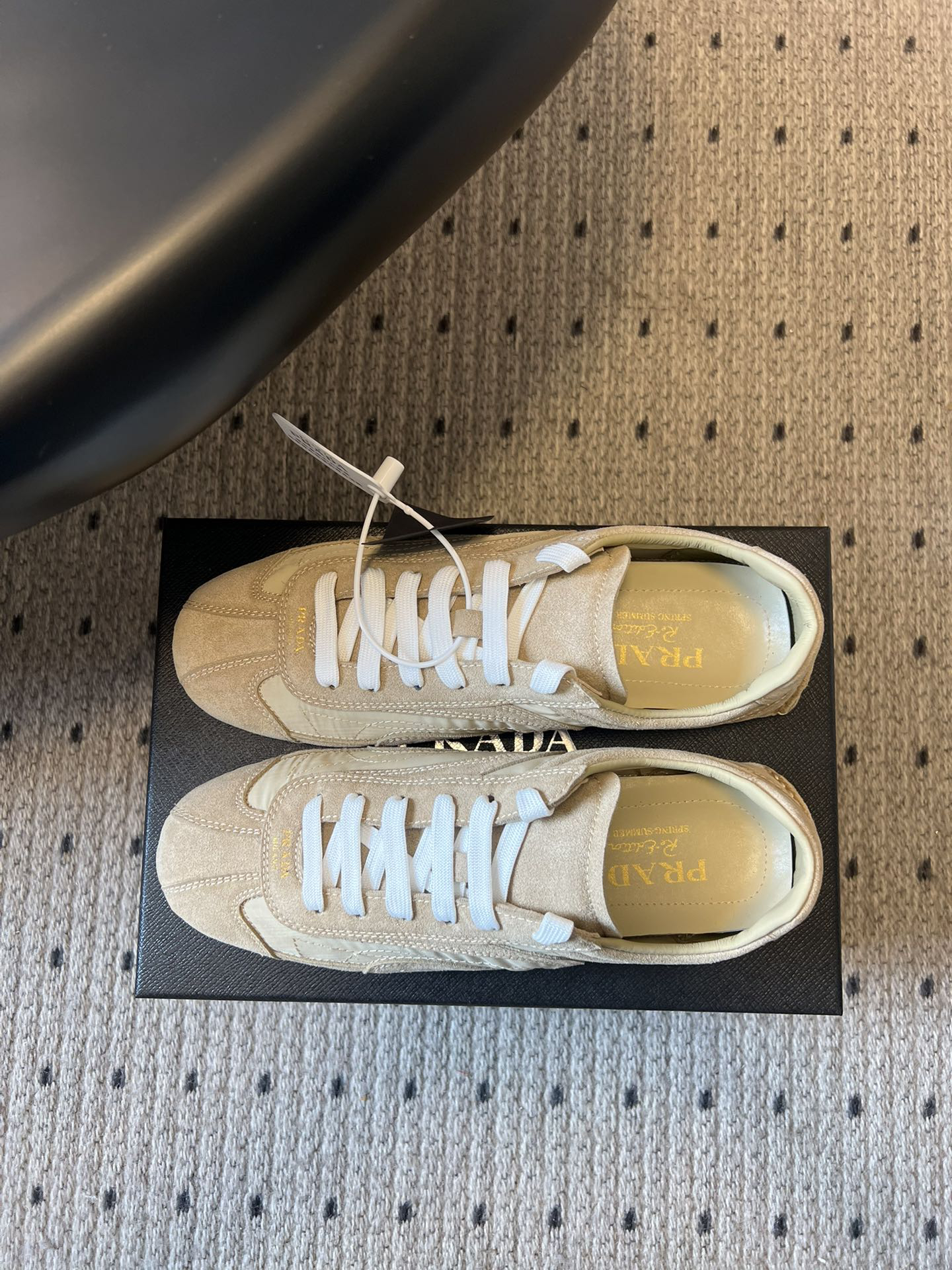 Prada Sneakers-210