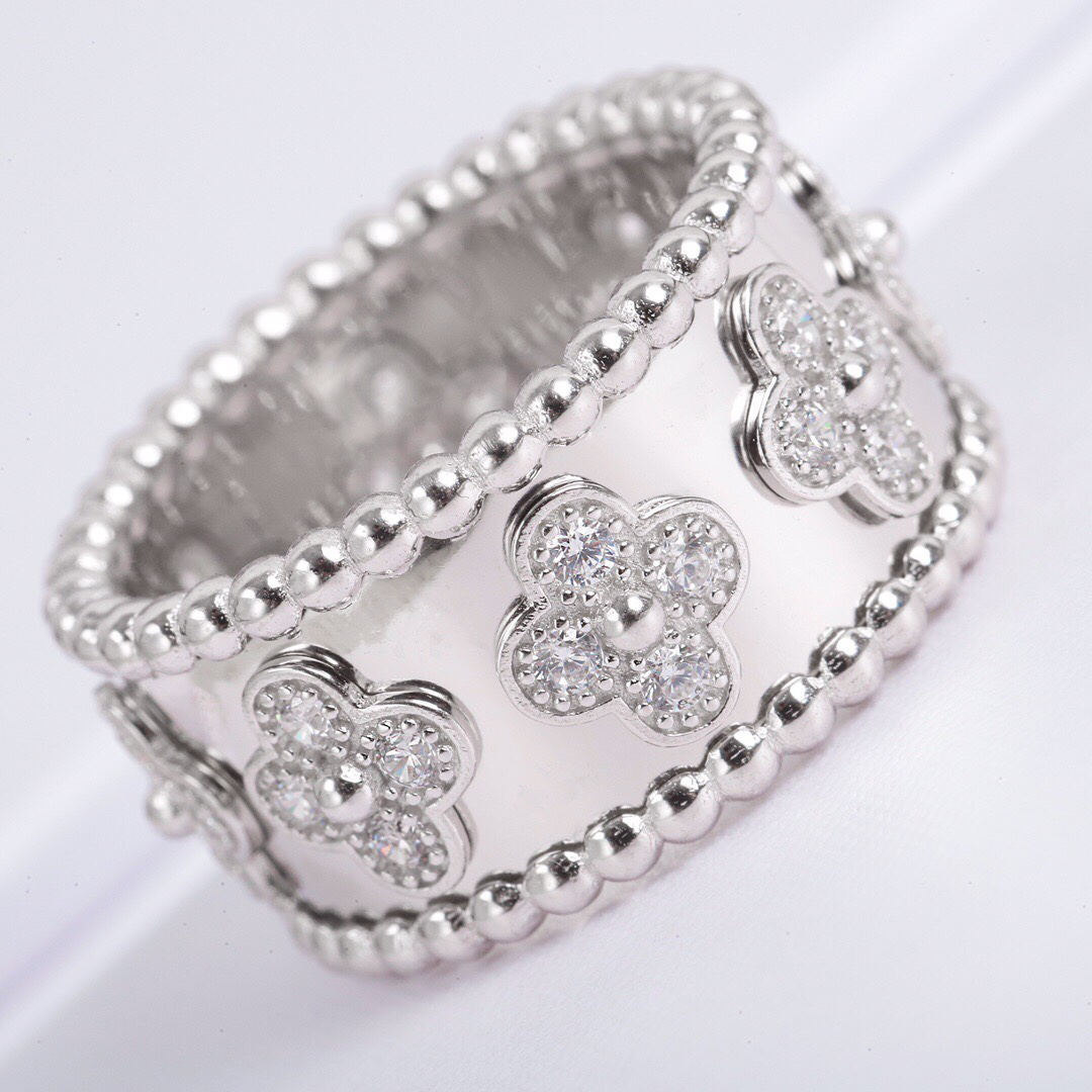 Van Cleef & Arpels ring-57