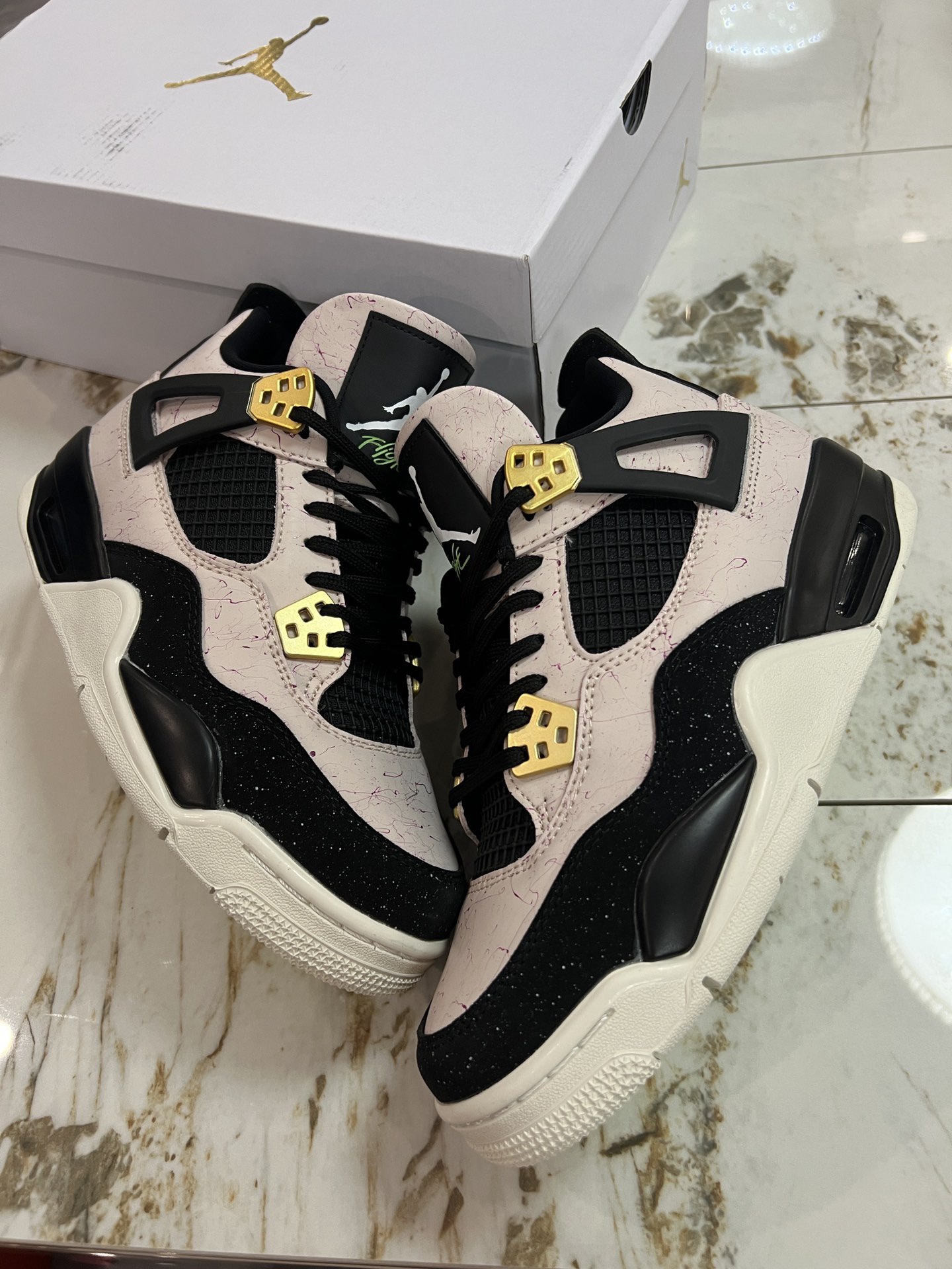 Nike Sneakers-257