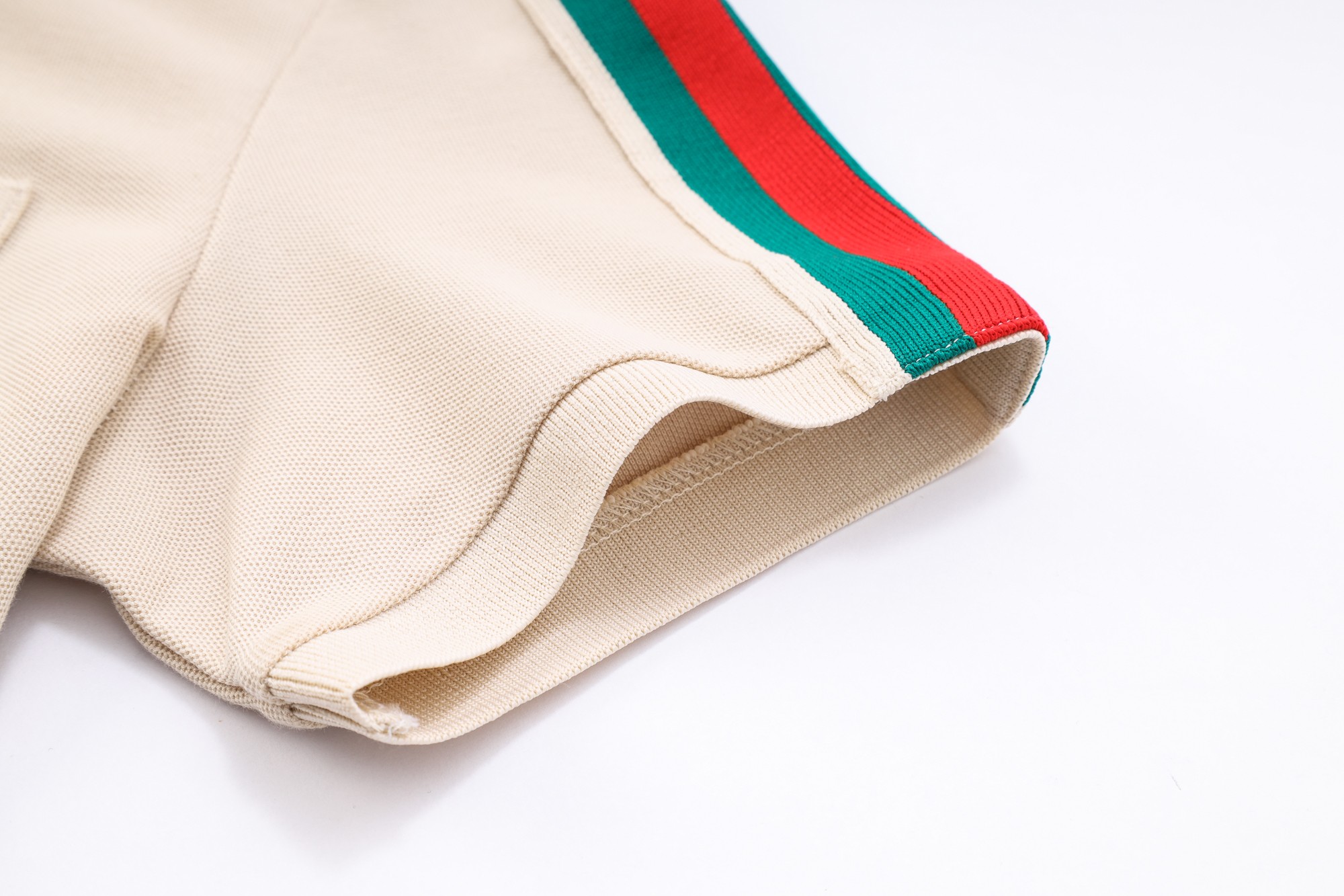 Gucci clothing-108