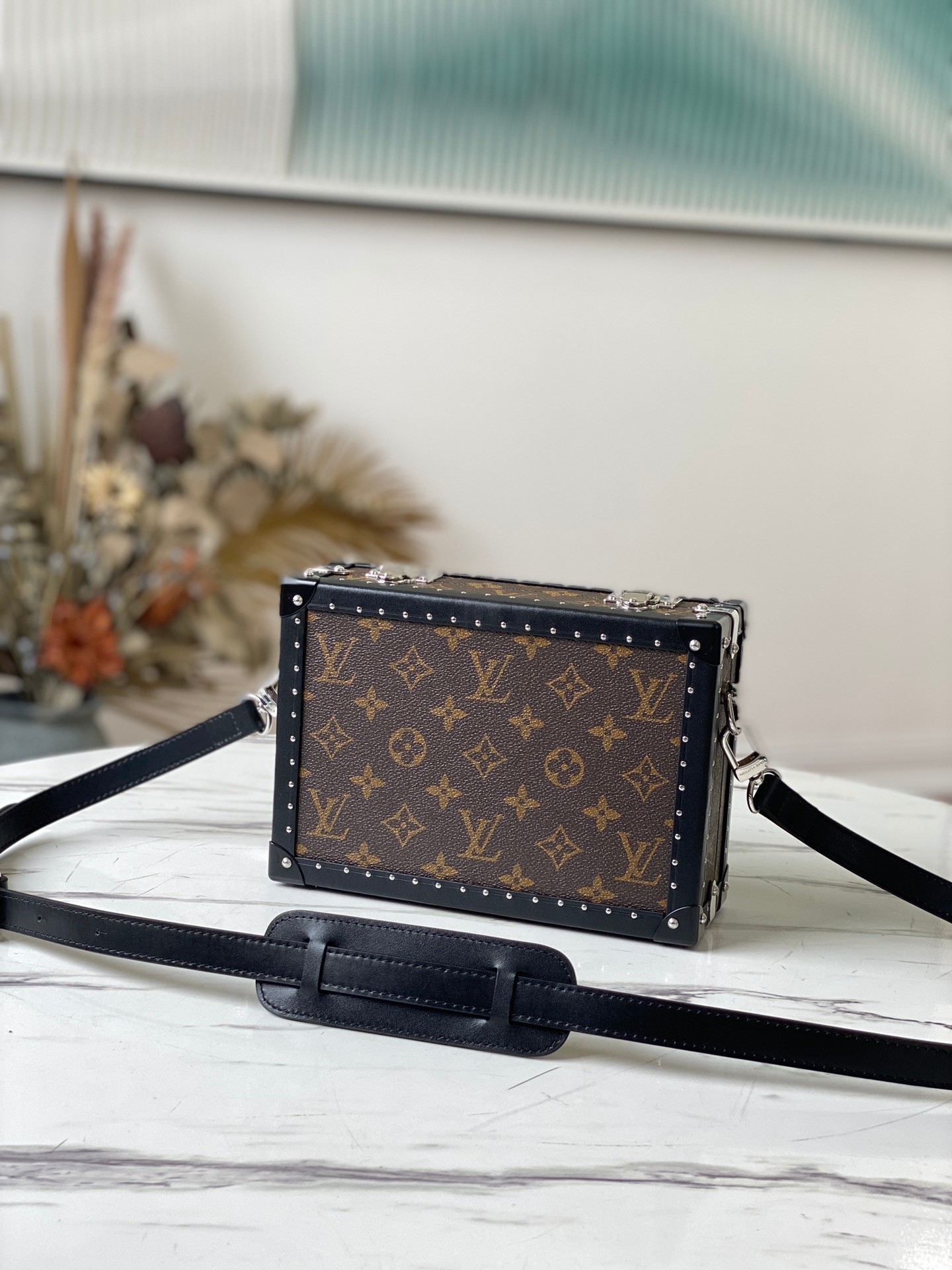Louis Vuitton bag-205
