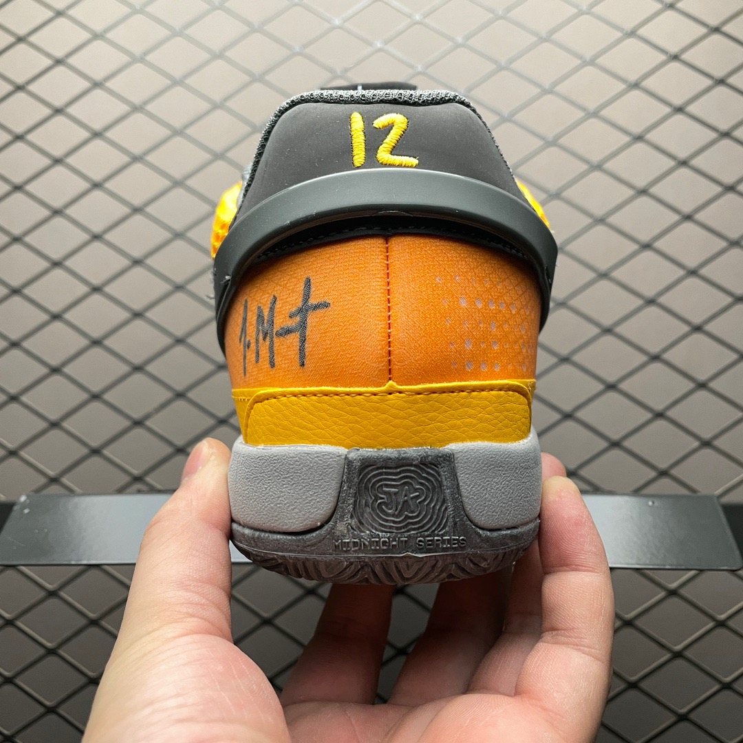 Nike Sneakers-206