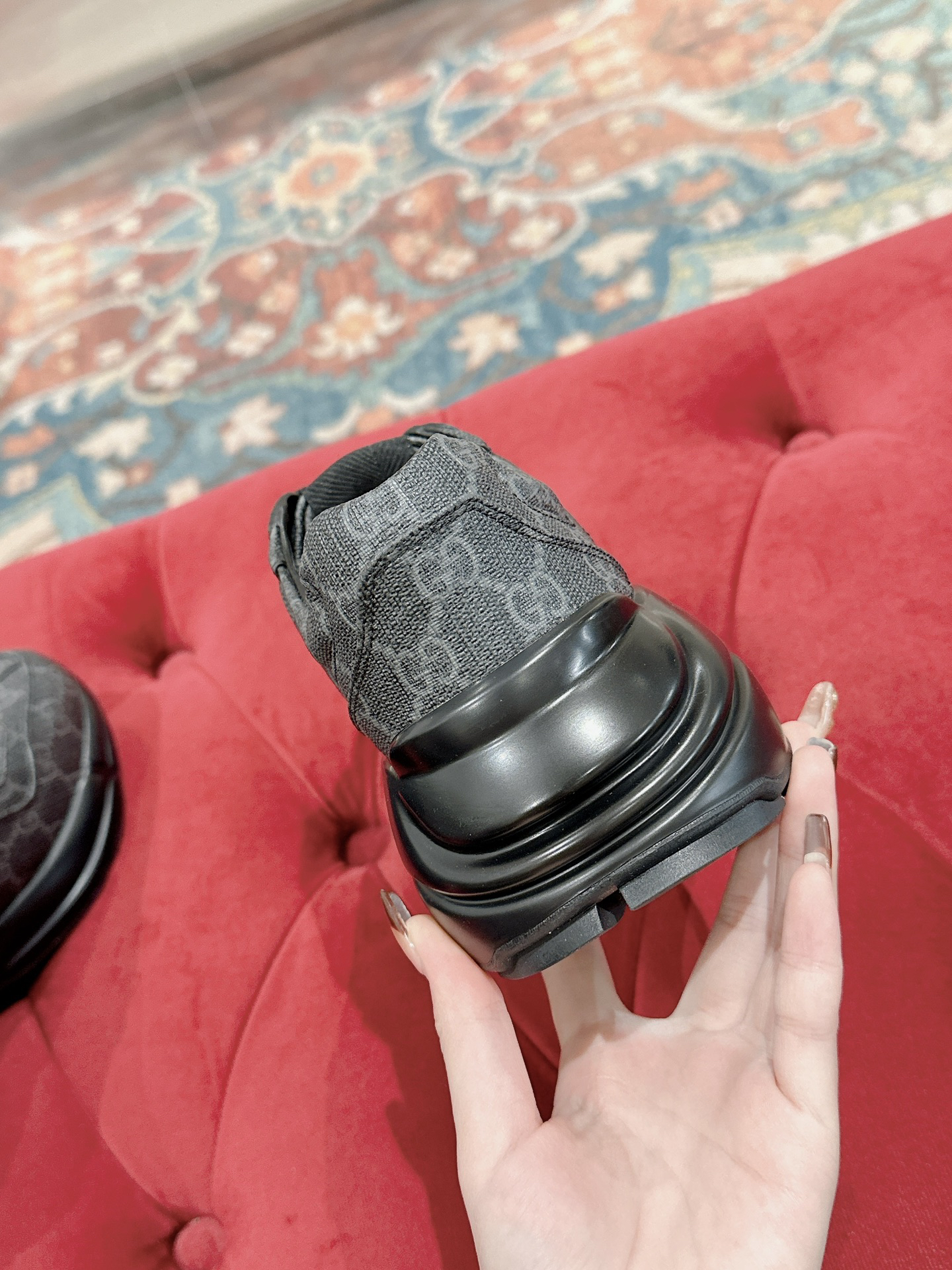 Gucci Sneakers-209