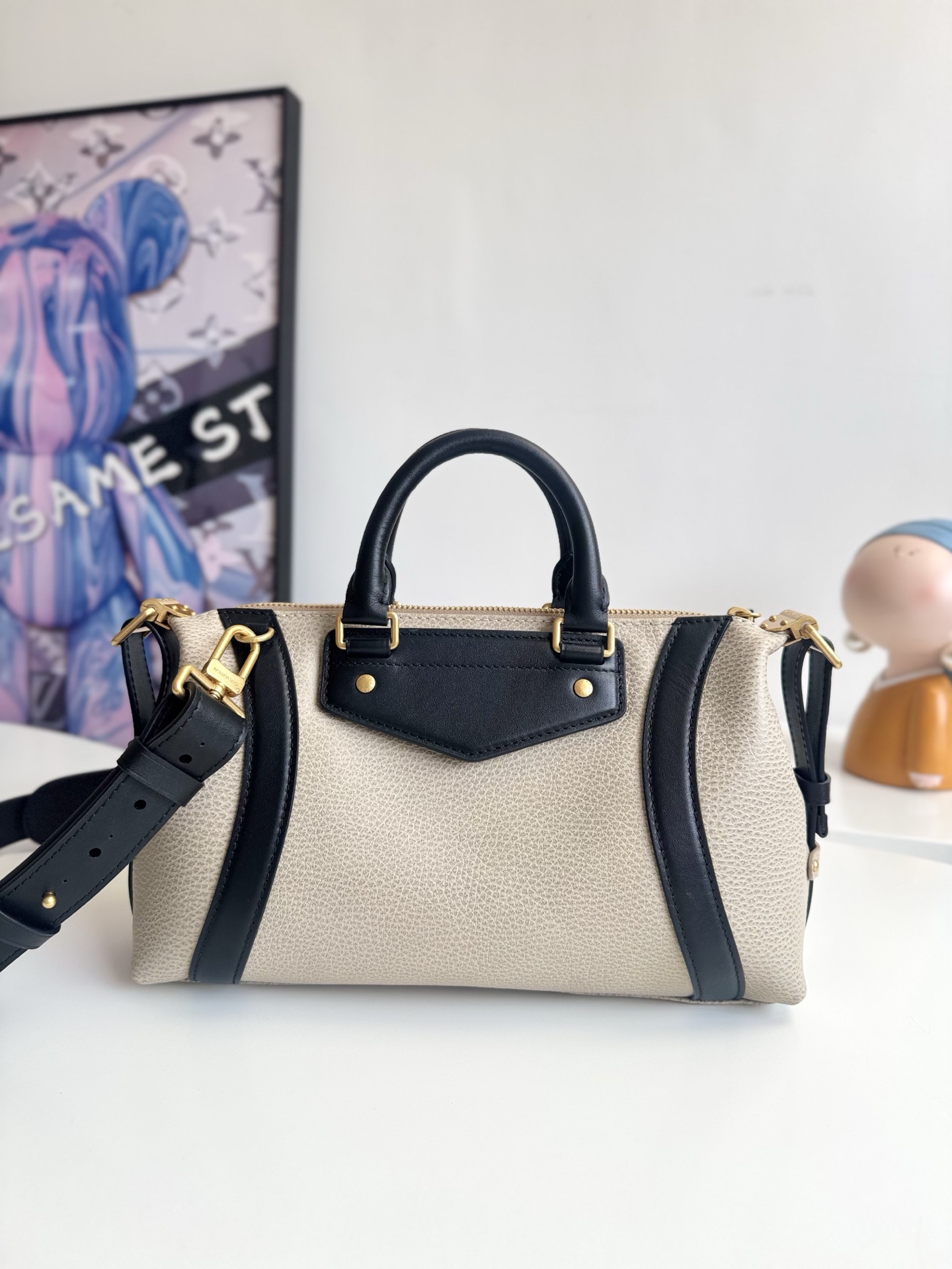 Louis Vuitton bag-201