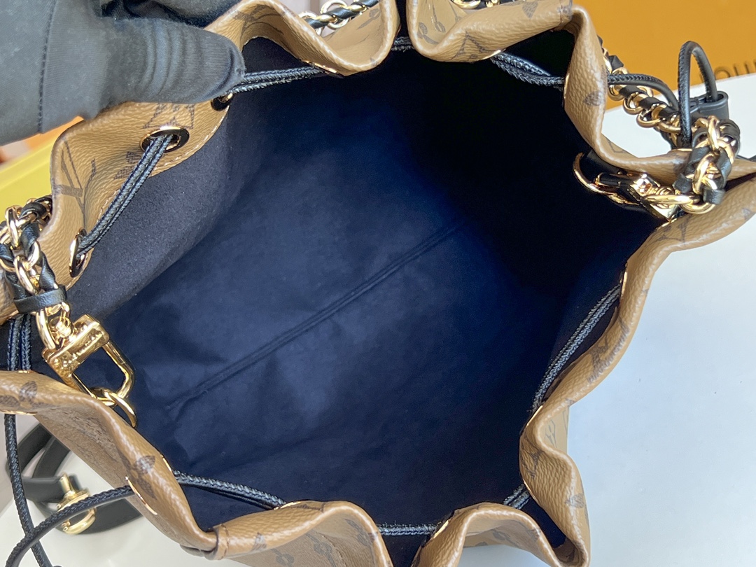 Louis Vuitton bag-51